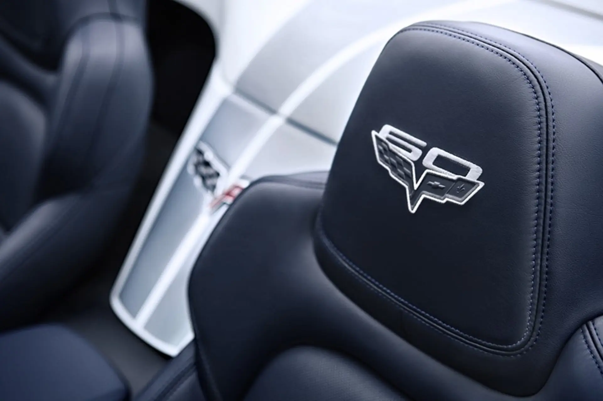 Chevrolet Corvette 427 Convertible Collector Edition seats