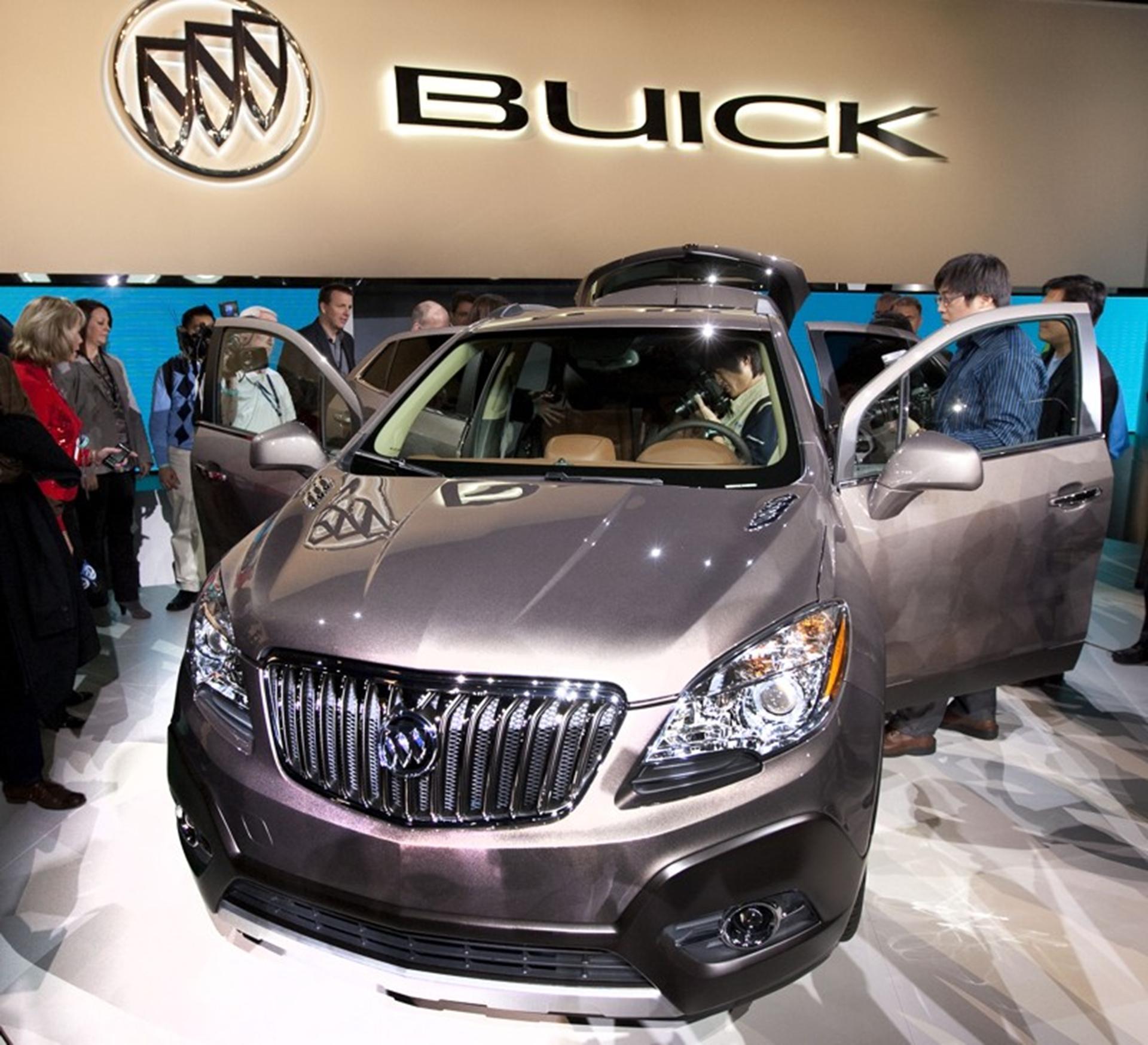 Detroit Car Show: 2013 Buick Encore Takes the Stage