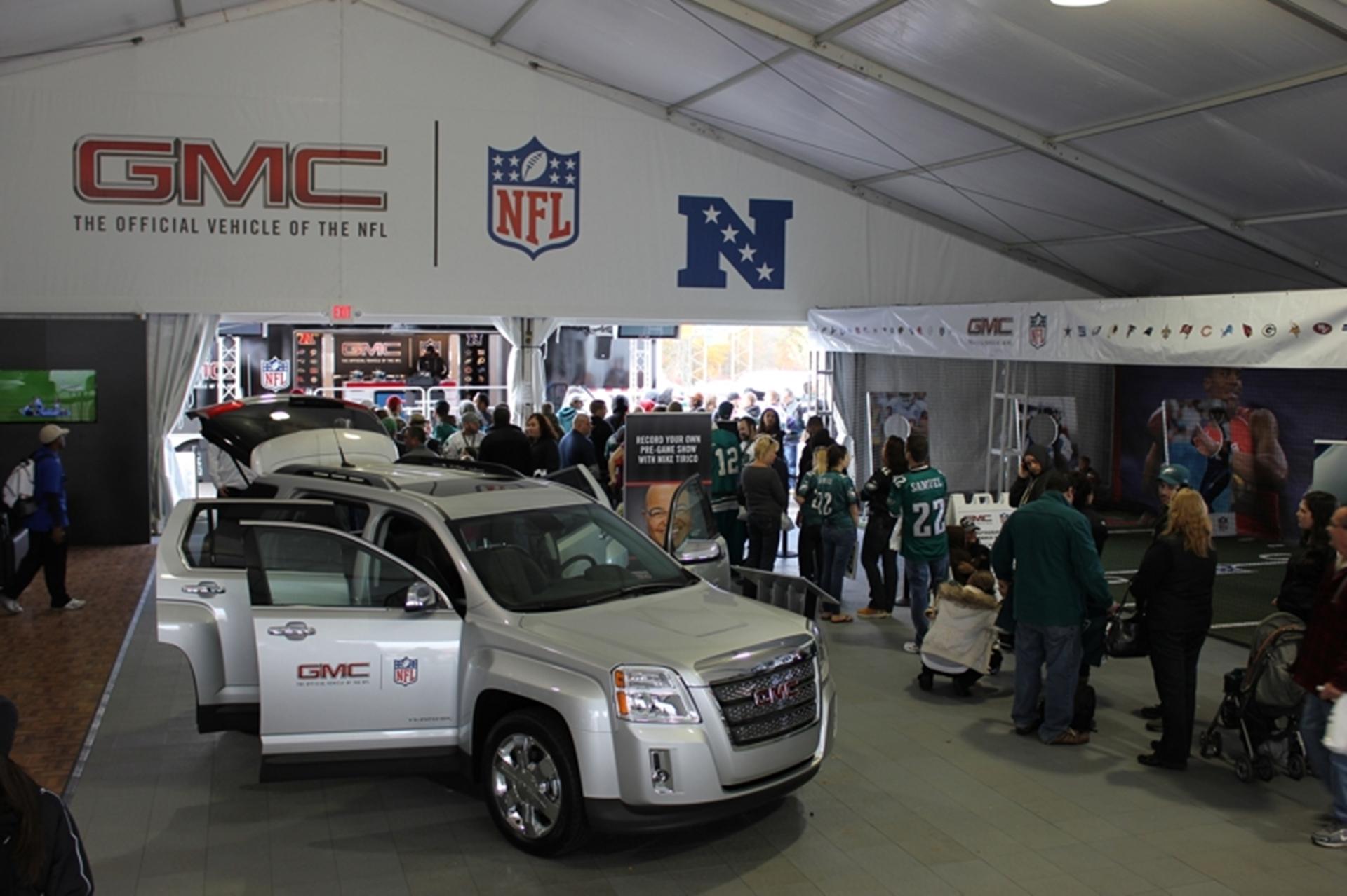 Super Bowl GMC Never say never XLVI Activities