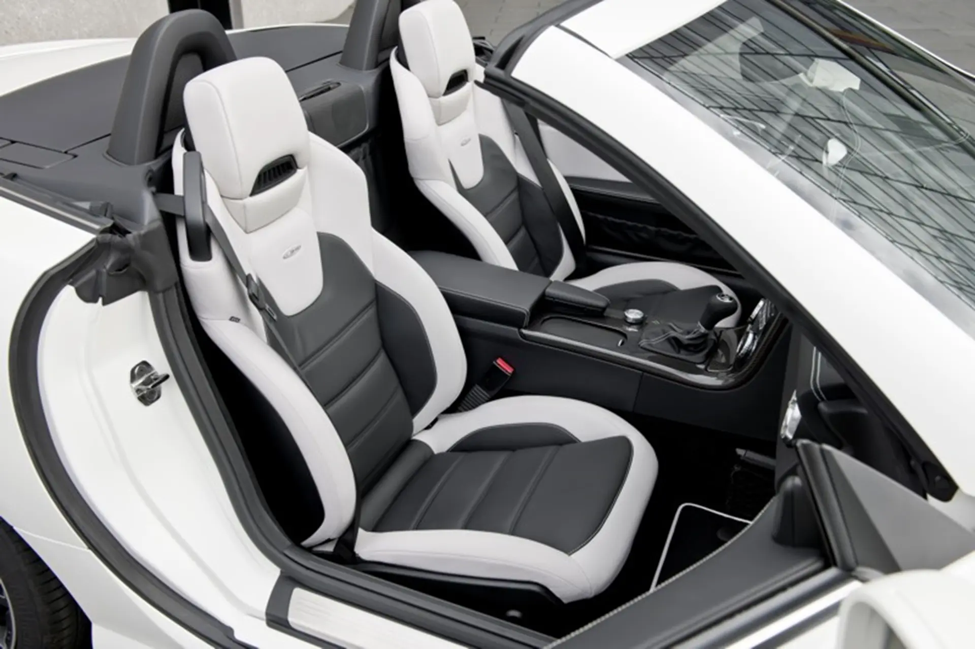 Mercedes-Benz announces SLK 55 AMG pricing