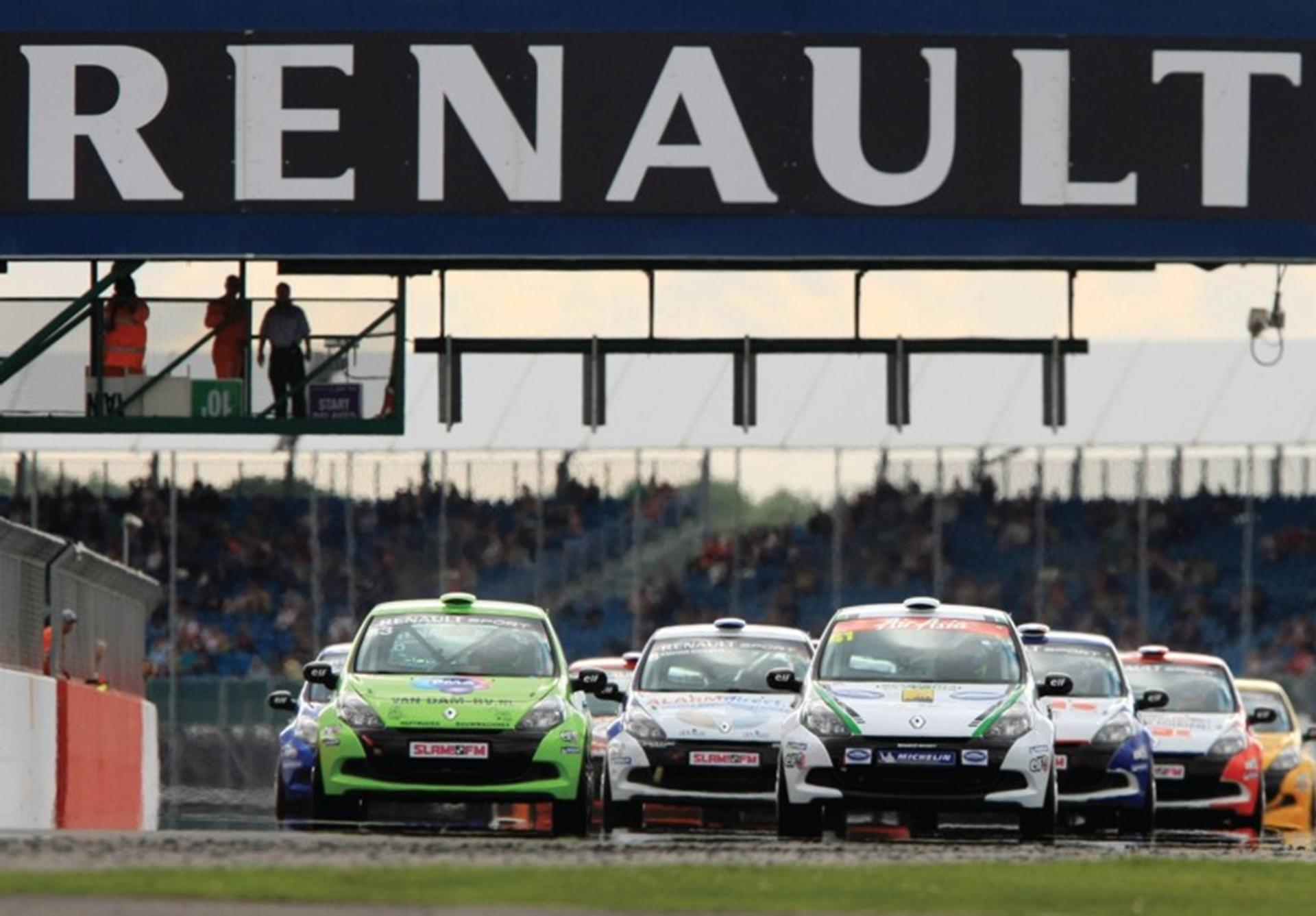 AIRASIA RENAULT CLIO CUP VA VA VOOMS INTO 2012
