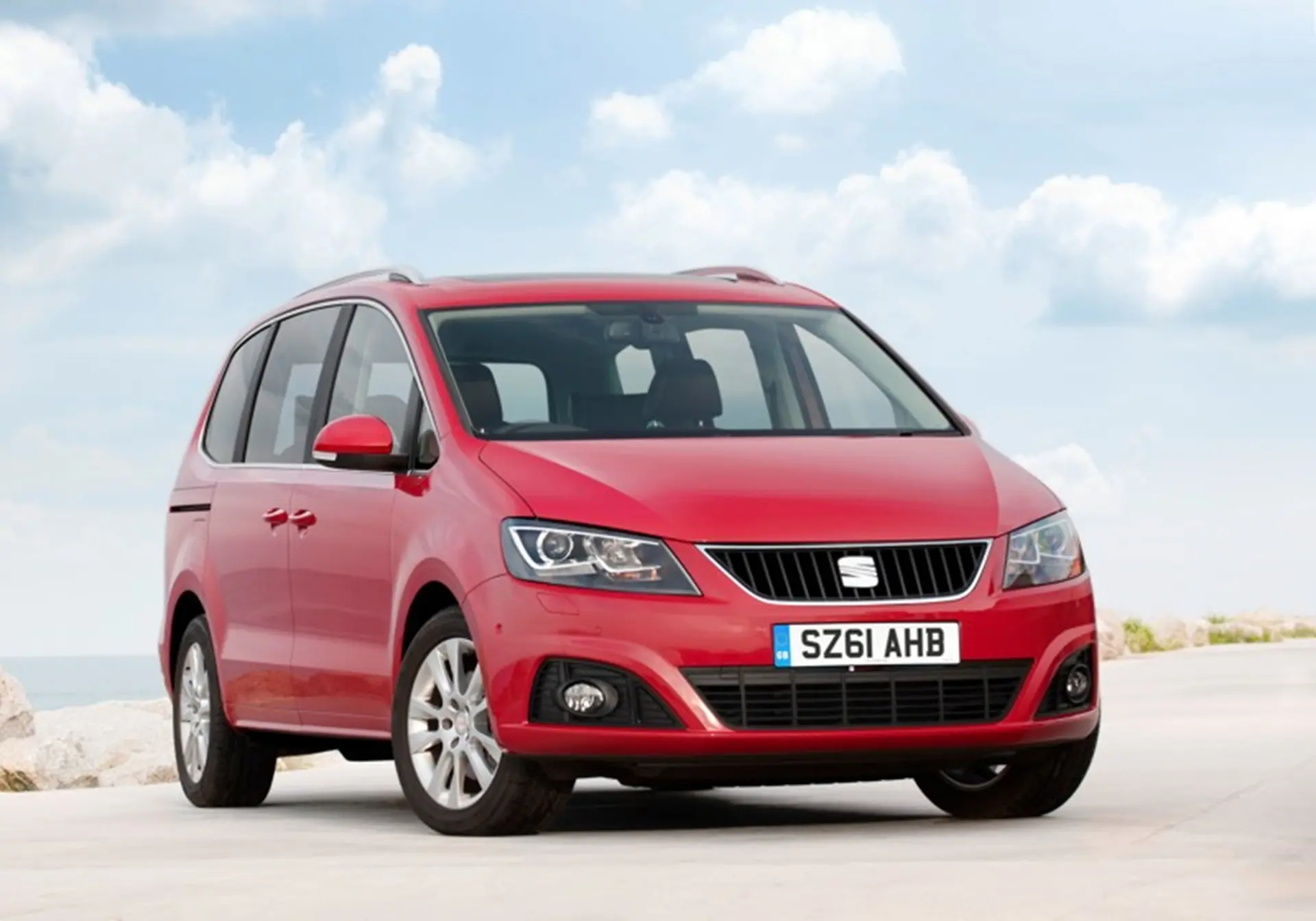 The SEAT Alhambra - What Car? MPV of the Year 2012