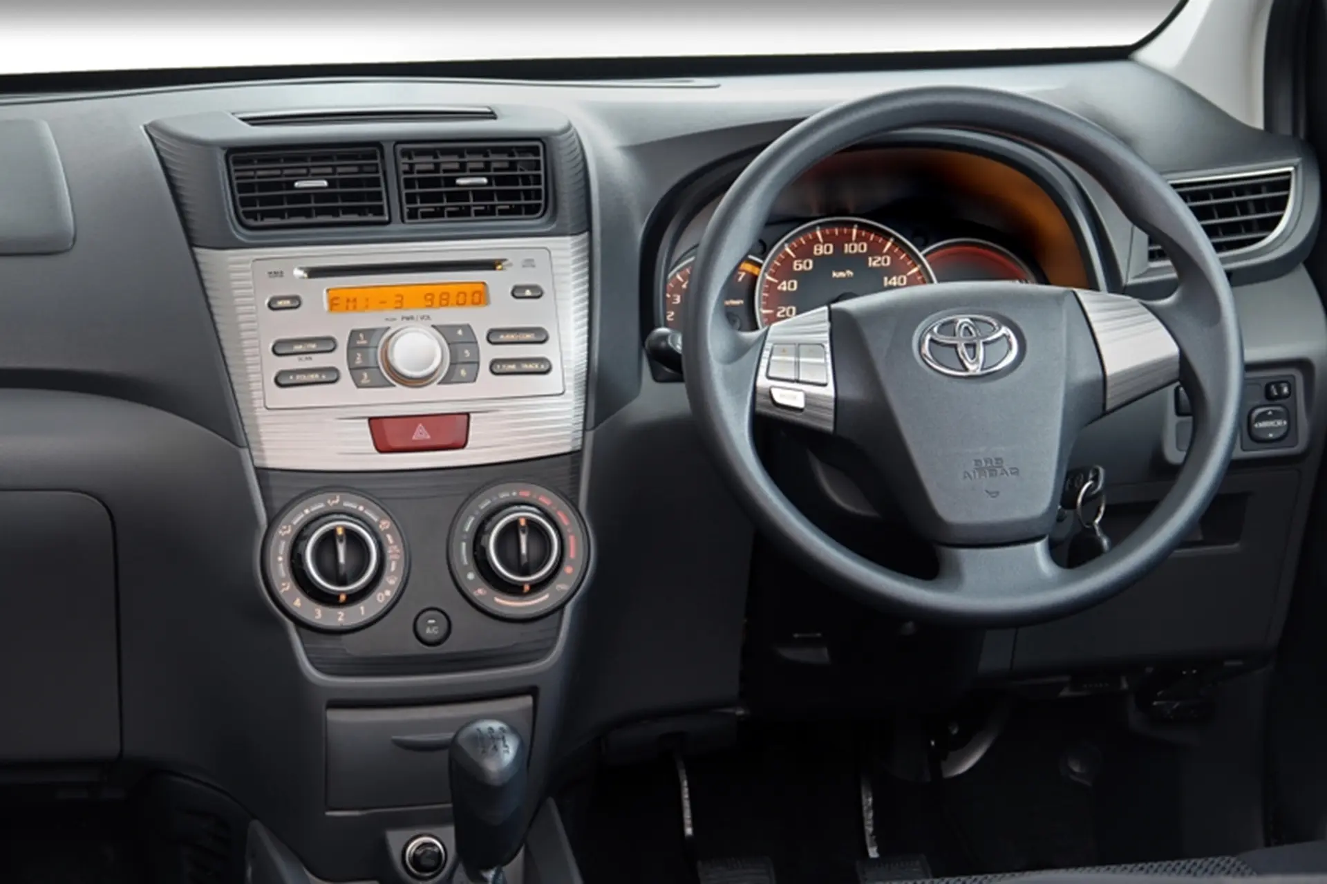 Toyota Avanza Interior