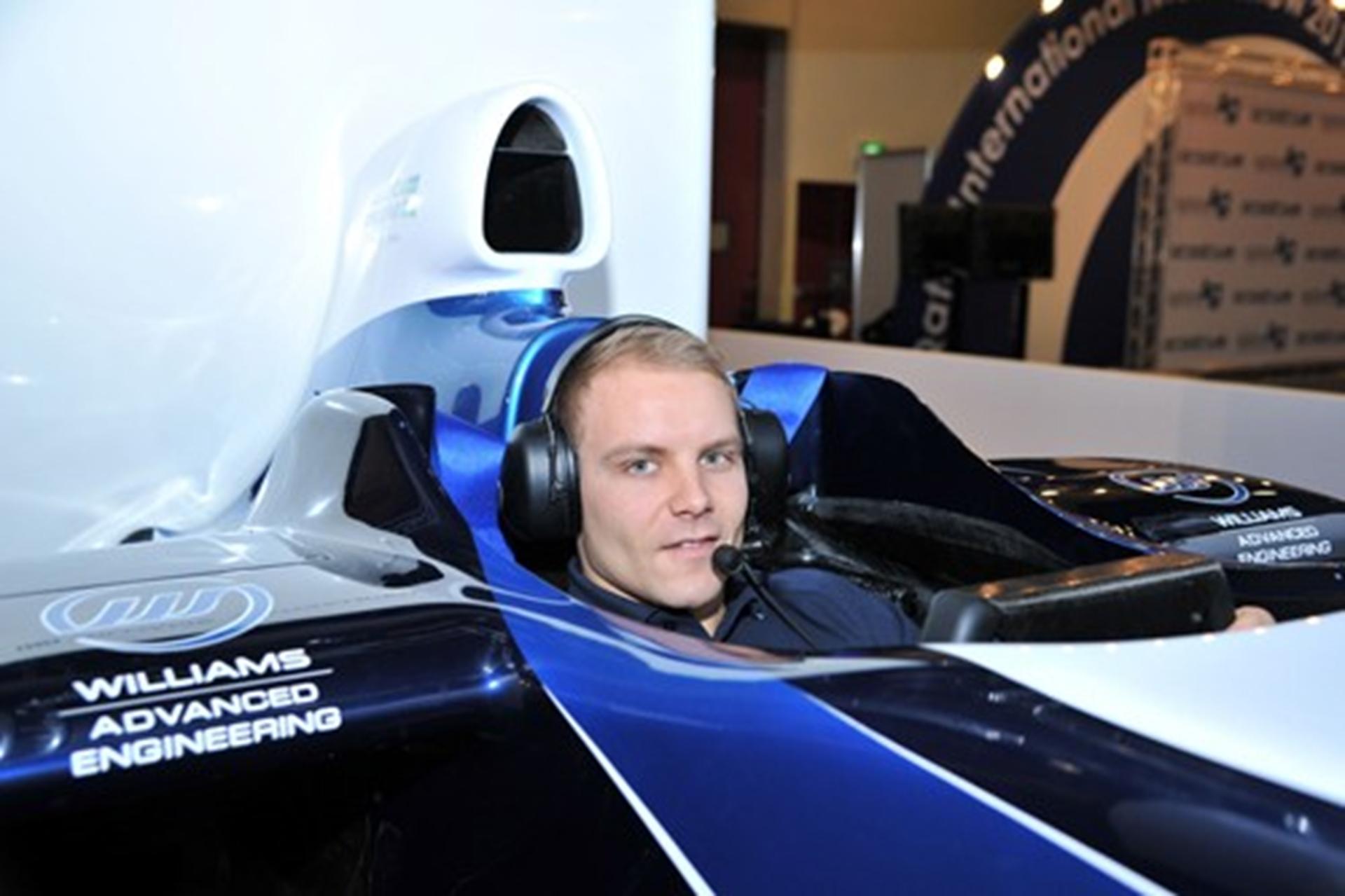 WILLIAMS F1 UNVEILS ADVANCED ENTERTAINMENT SIMULATOR AT QATAR MOTOR SHOW