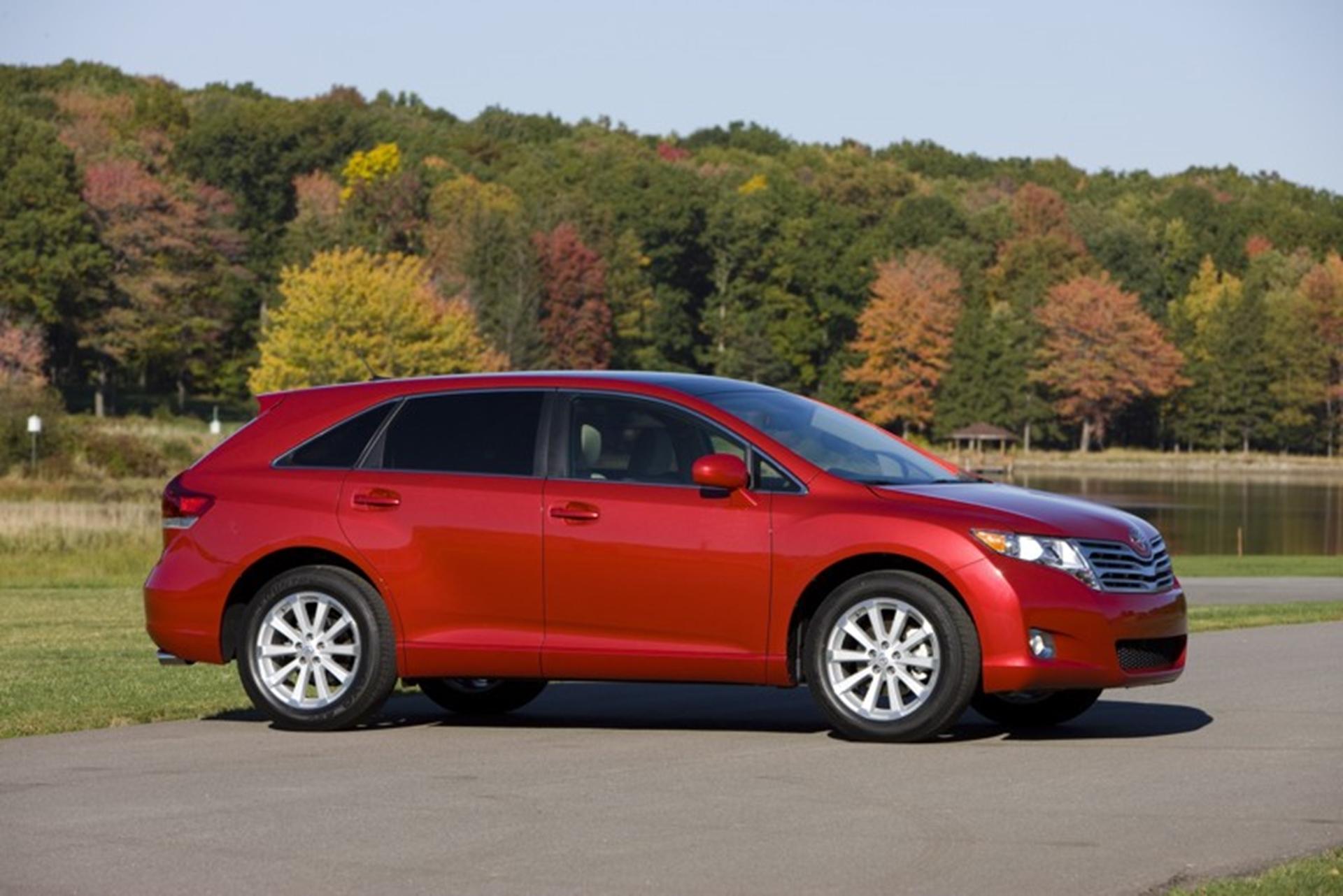 Toyota Venza: Debuts New Three-Grade Model Line