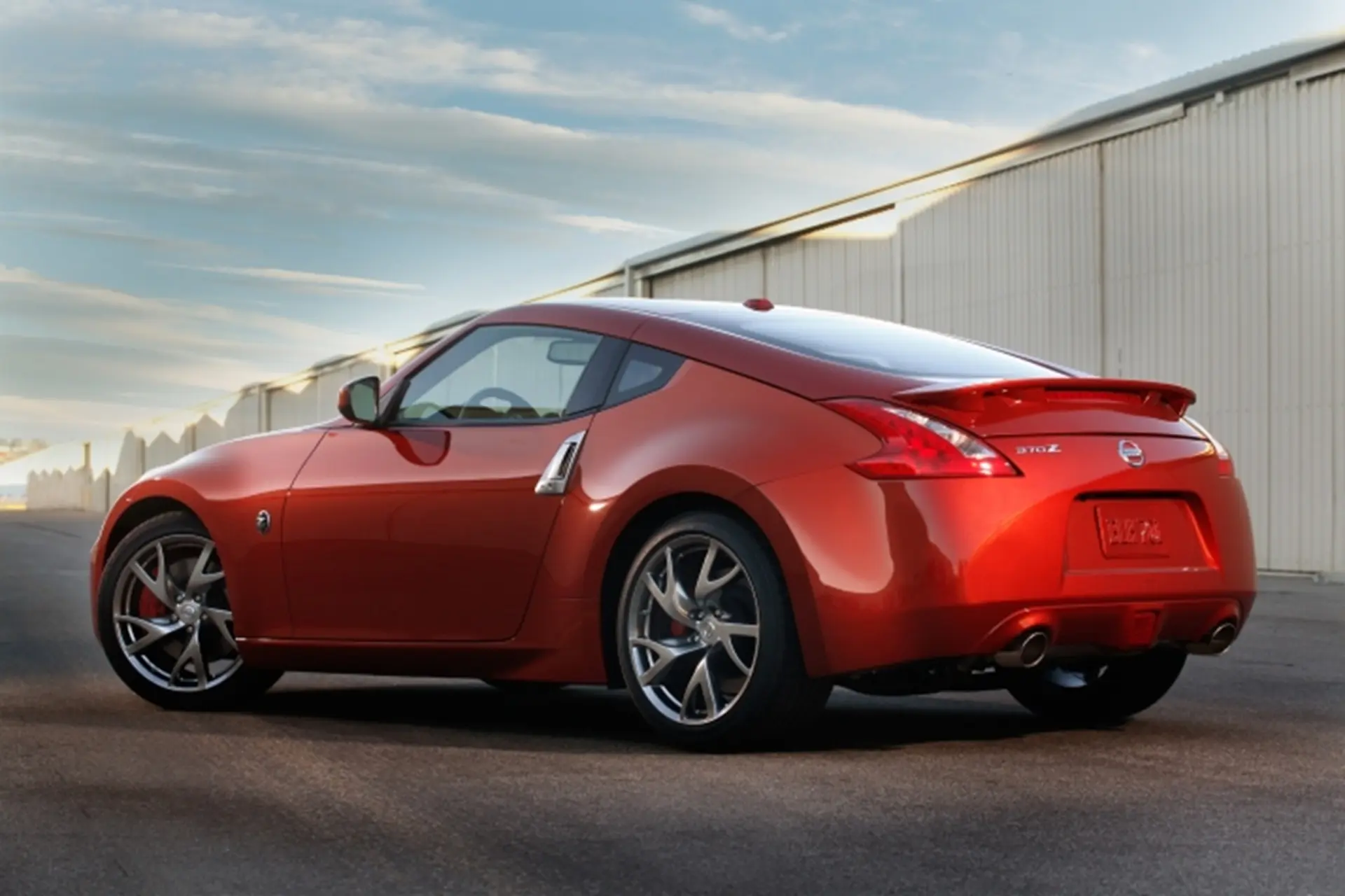 2013 Nissan 370Z Rear
