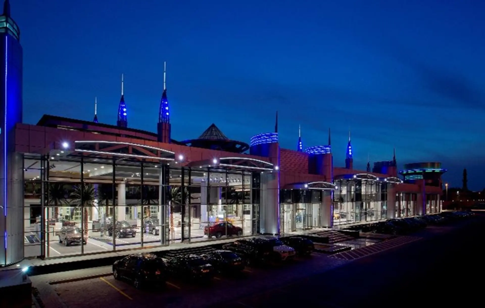 BMW LARGEST SHOWROOM WORLD