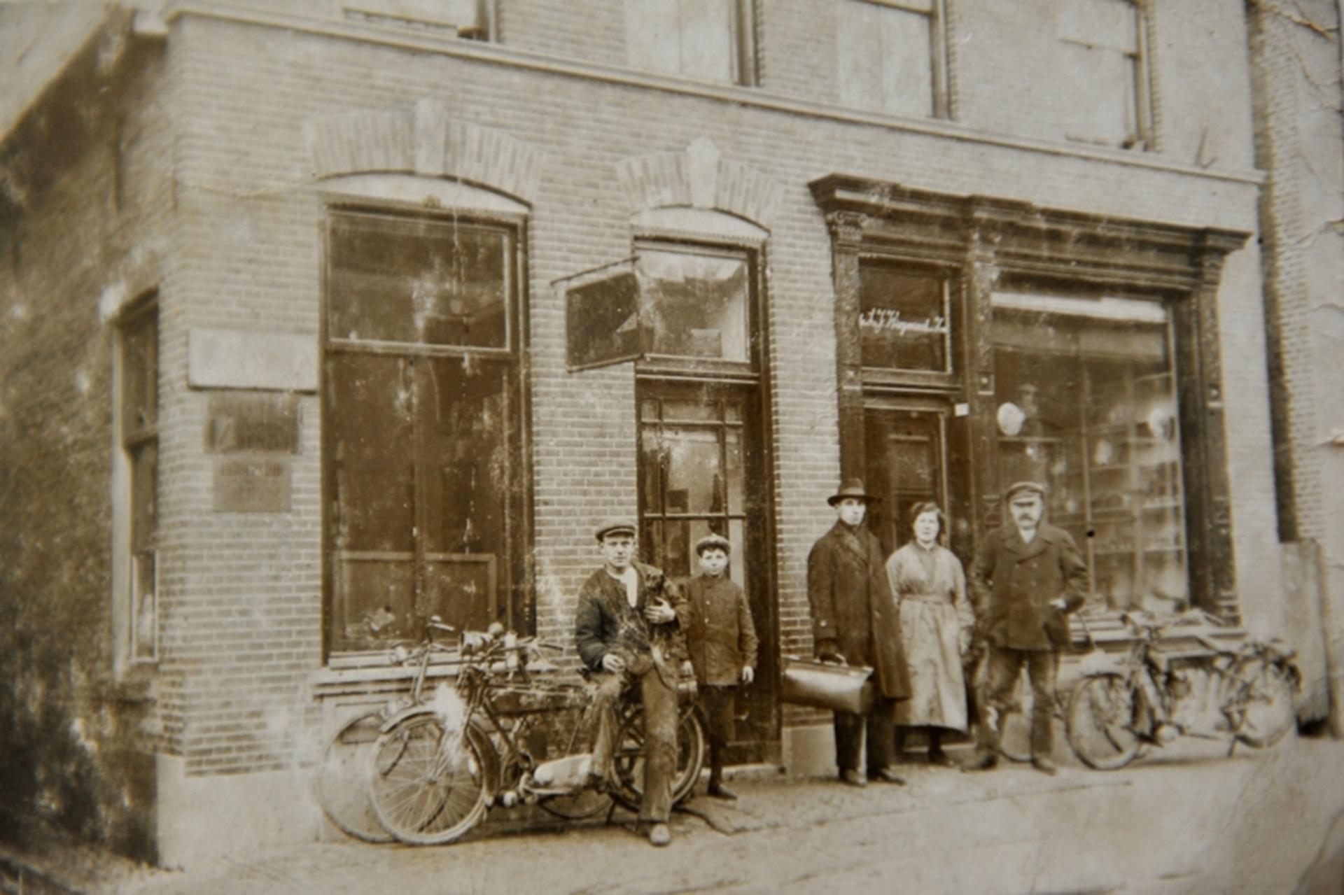 Passionate generations tying century-old Chevrolet network