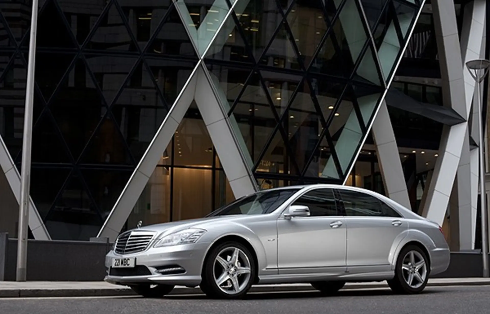 Mercedes-Benz S-Class BlueTEC