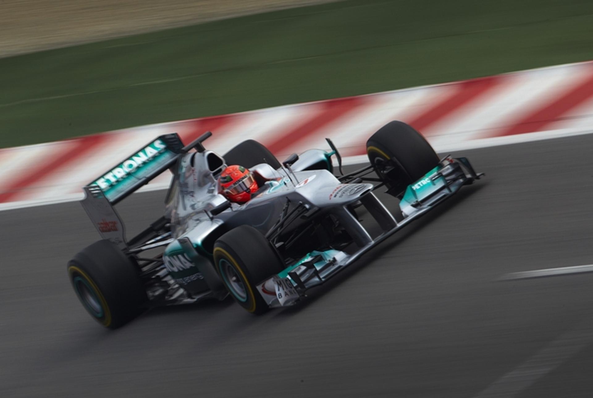 Mercedes-Benz Barcelona Test, Day One