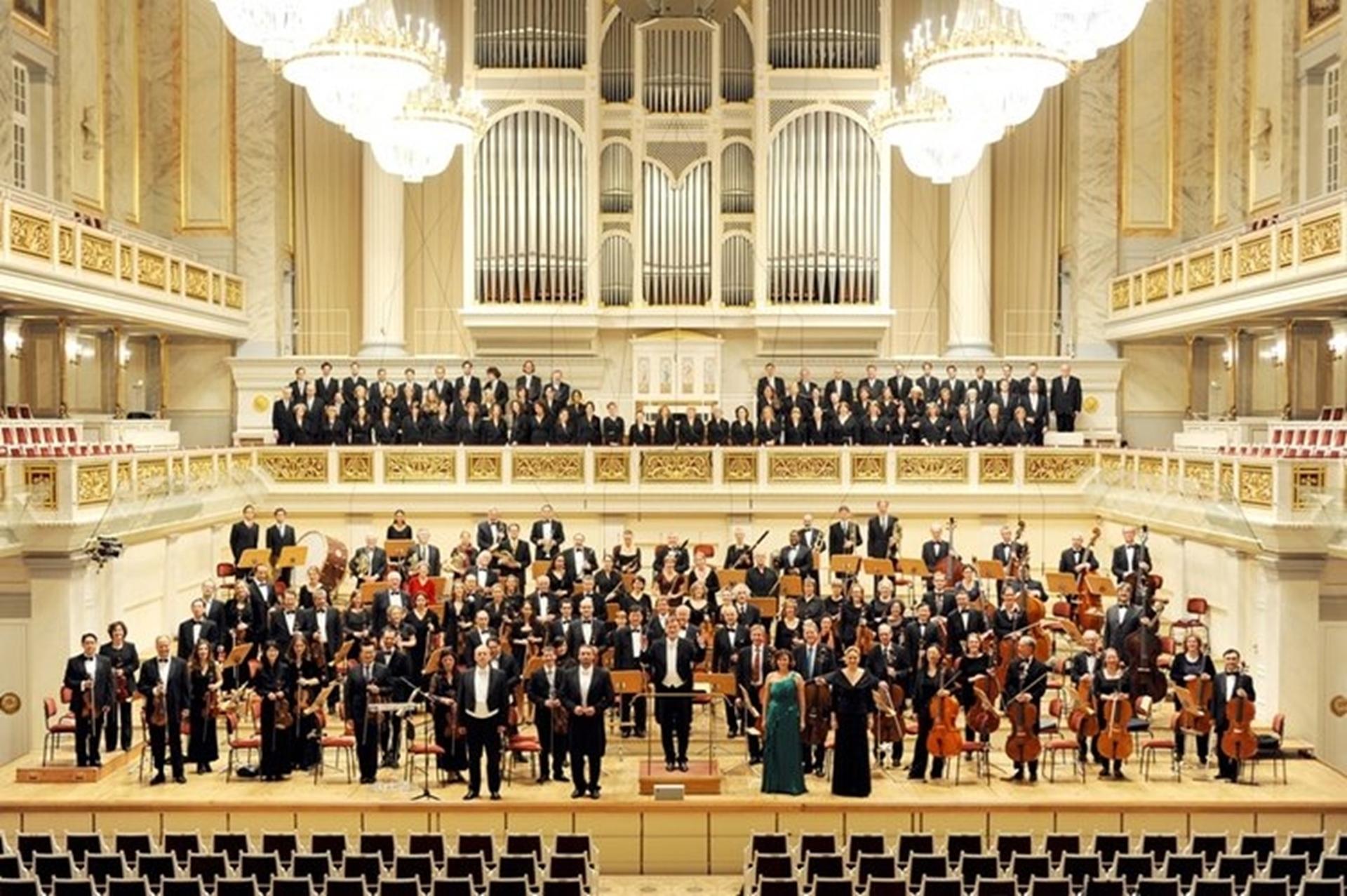 Mercedes-Benz South Africa partners with World Doctors Orchestra to stamp out HIV and AIDS