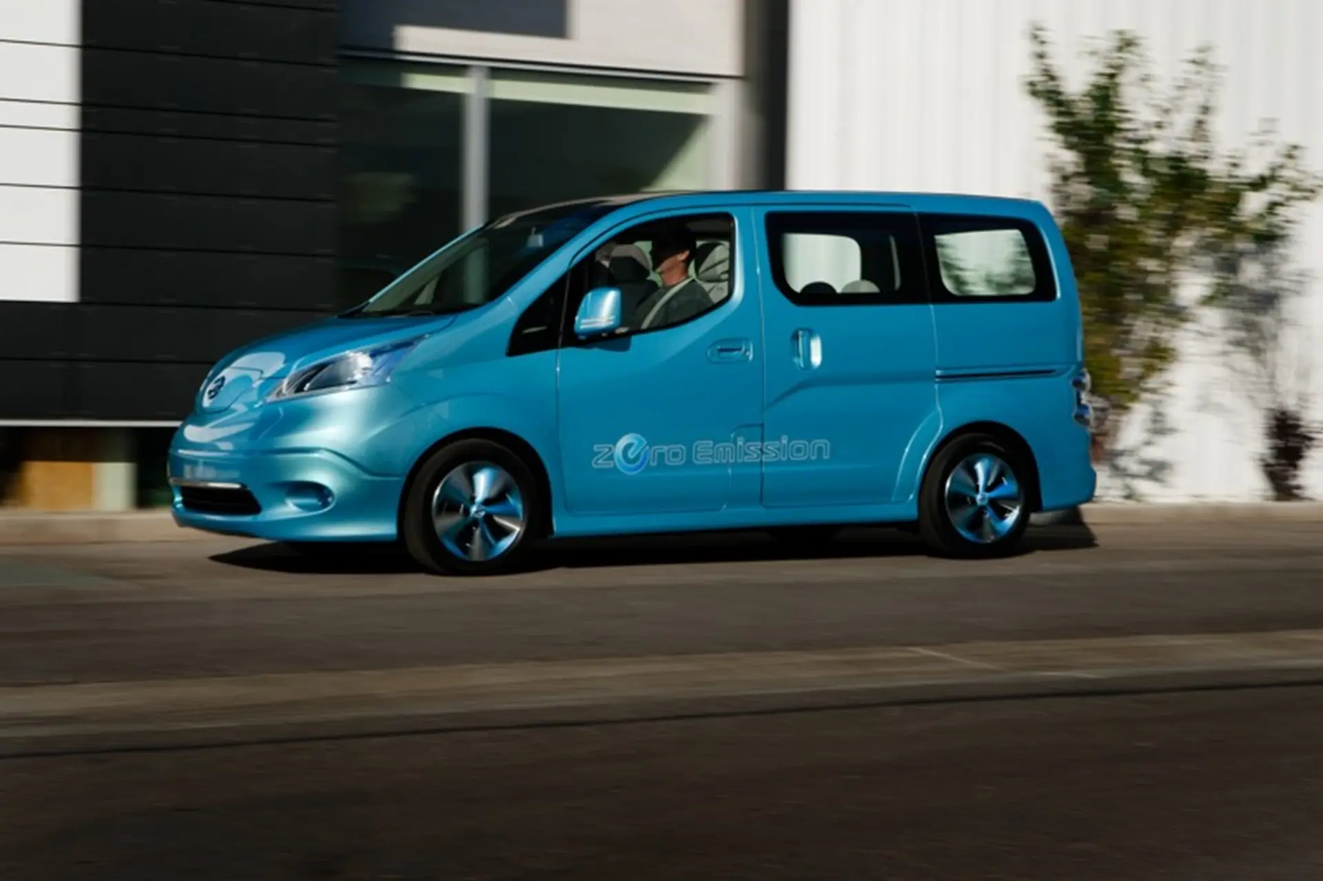Nissan e-NV200 concept