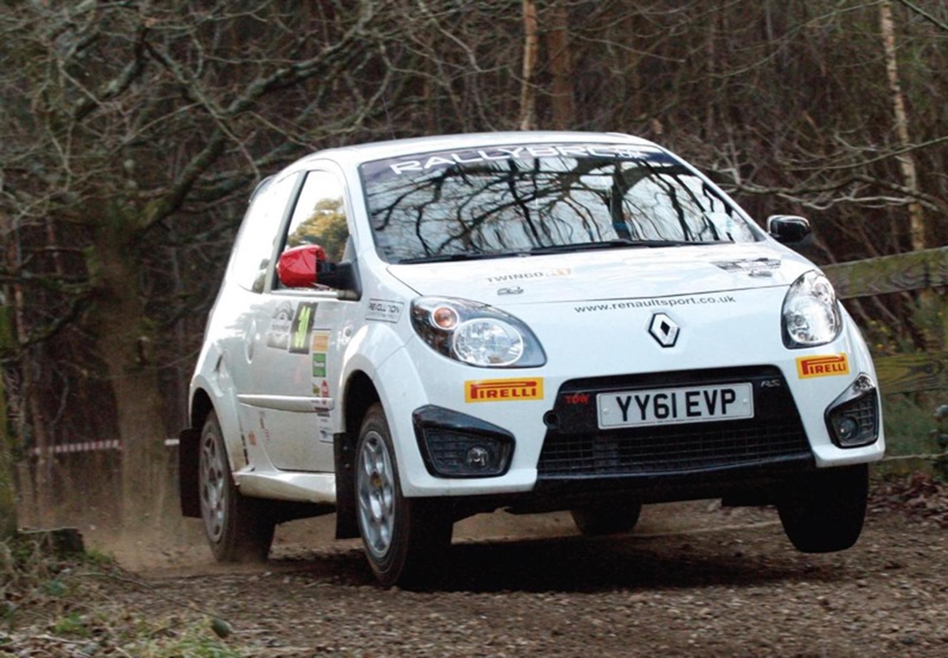 PEARSON WINS ON TWINGO RENAULT SPORT TROPHY UK DEBUT