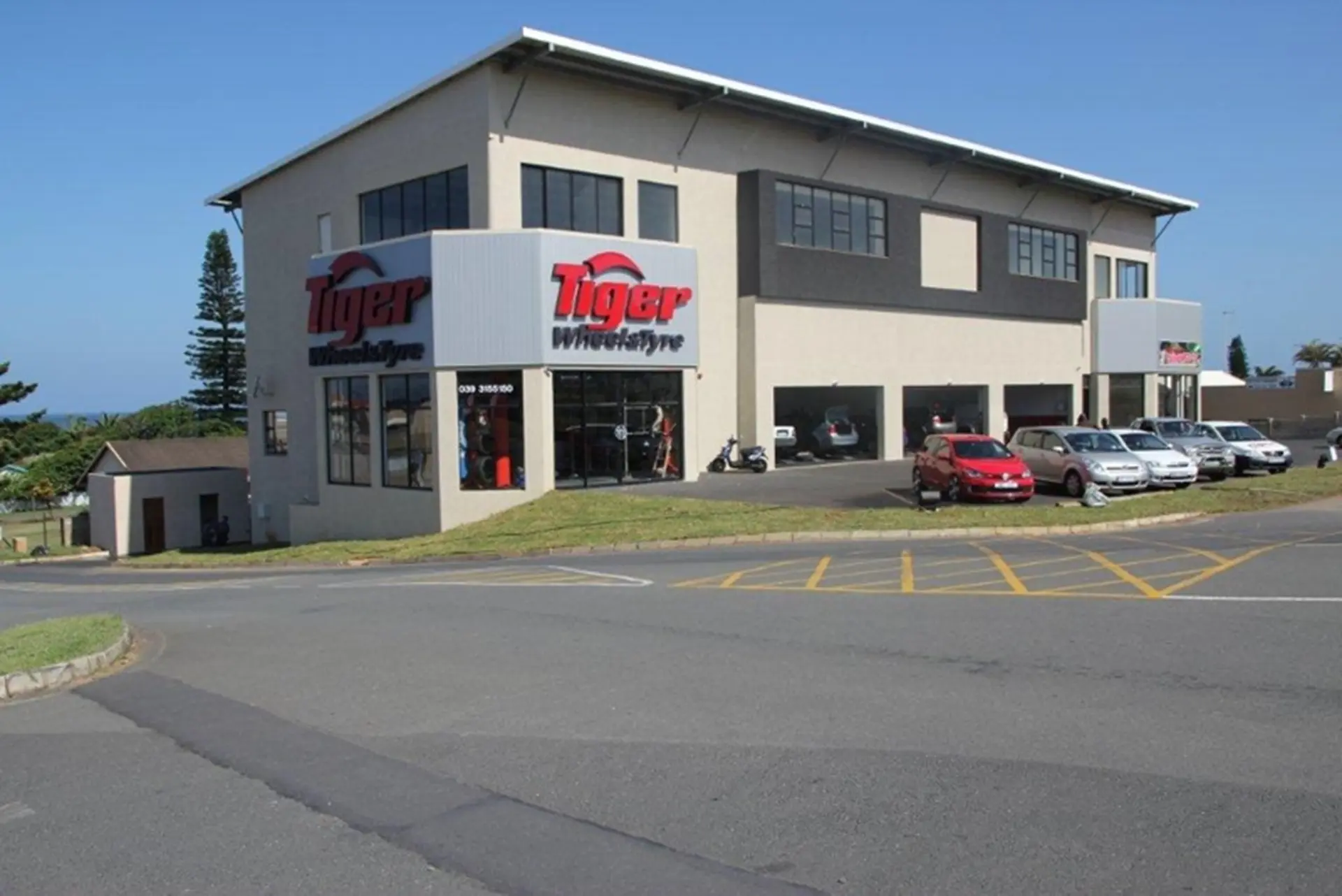 Shell Beach Tiger Wheel and Tyre