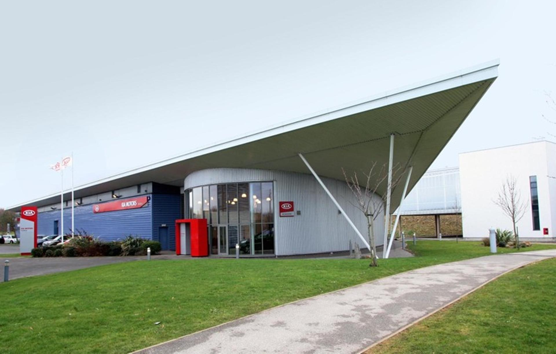 KIA ACADEMY TRAINING CENTRE – FIRST FOR UK