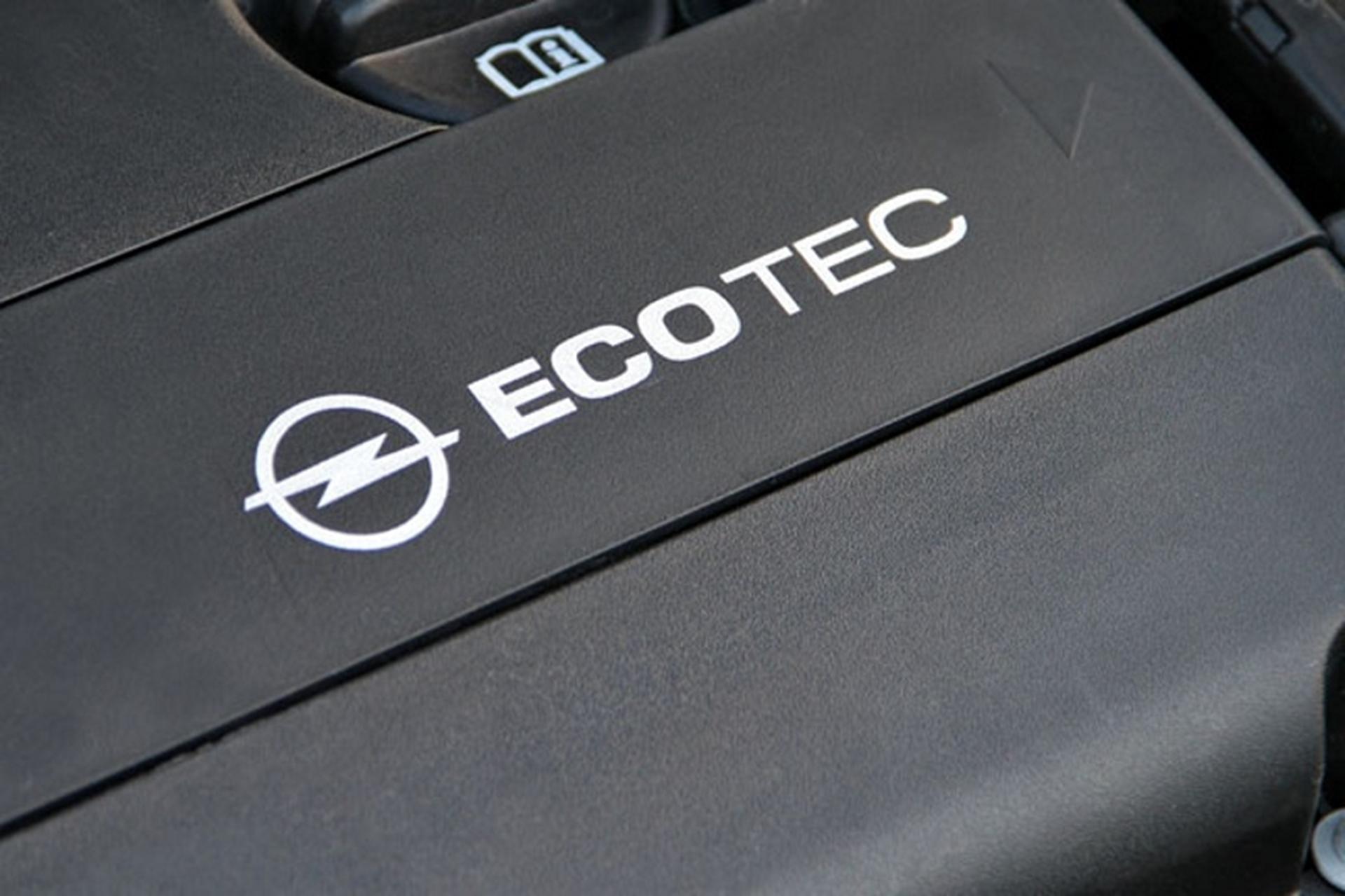 Opel Astra GTC Offers A Dynamic And Fun Driving Experience With Two Models Available At Launch