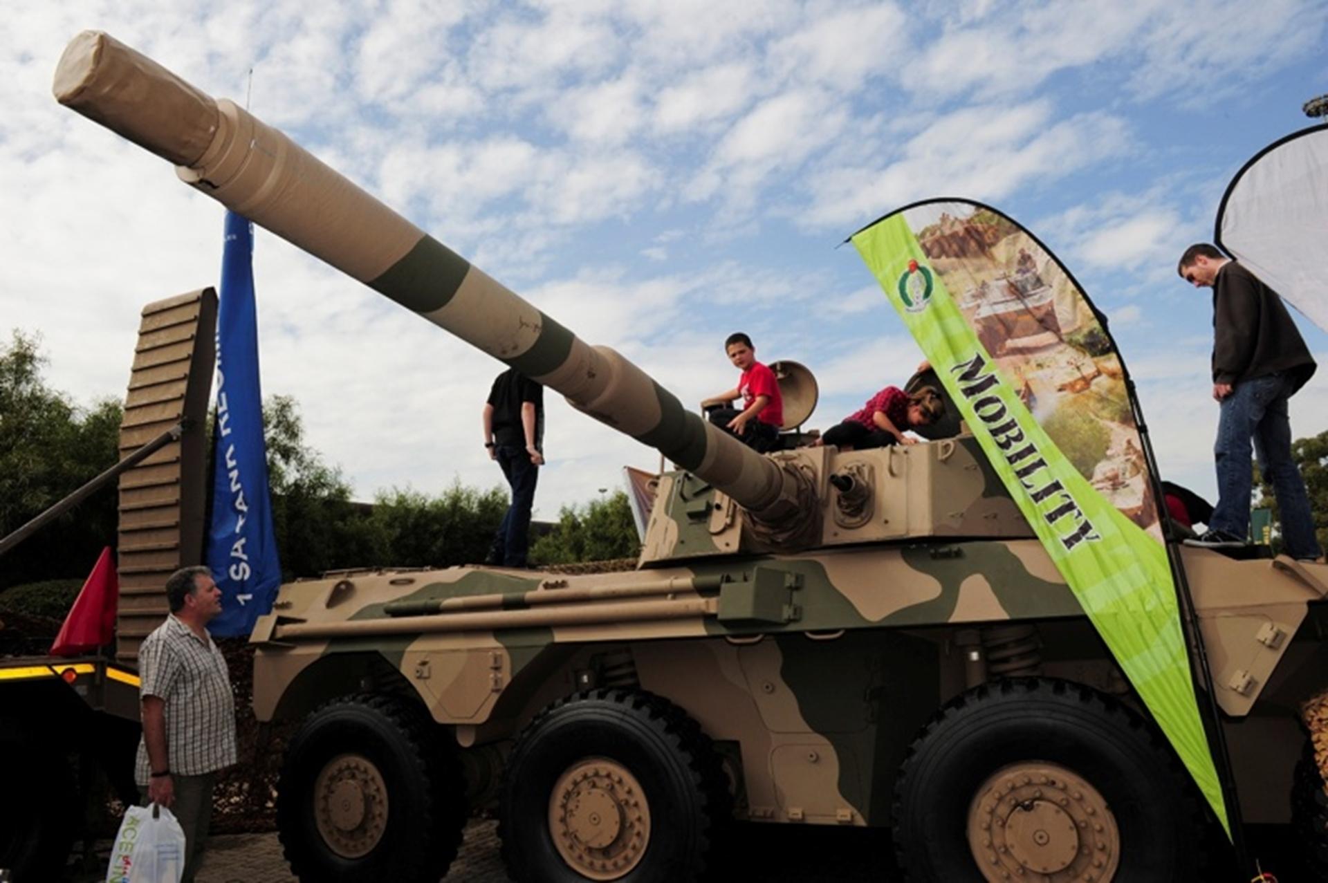 Rand Easter Show 2012: South Africa Defence Force
