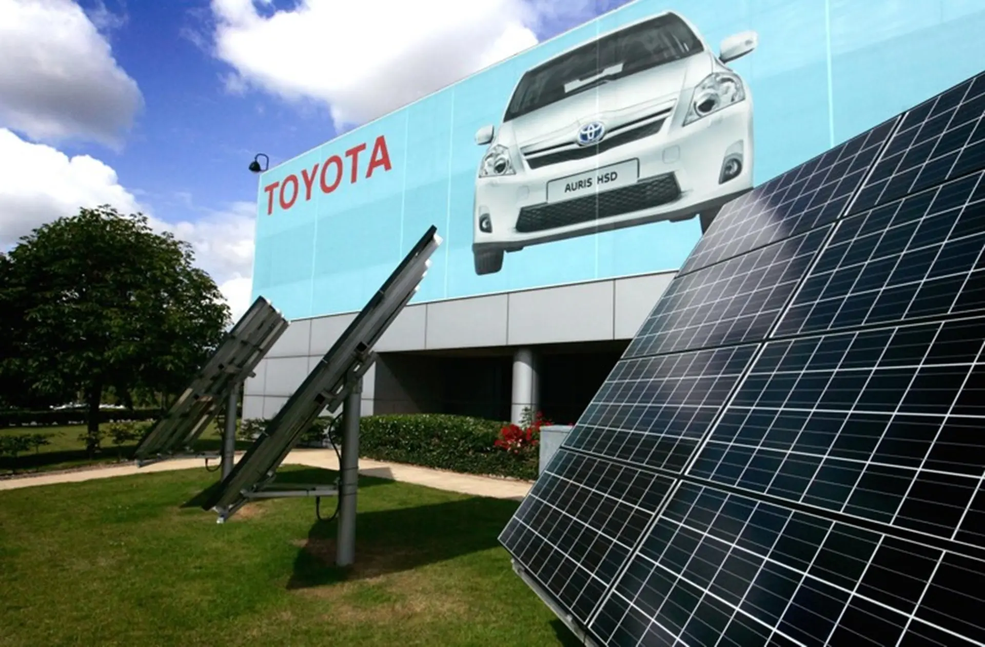 Toyota Green Manufacturer 2011