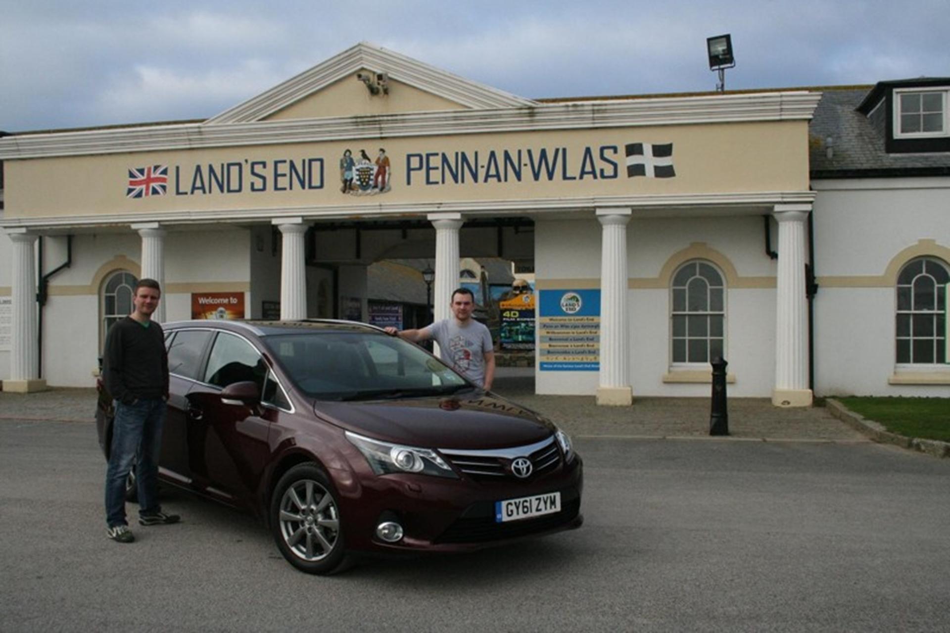 ONE TOYOTA AVENSIS + ONE TANK OF FUEL = 905 MILES