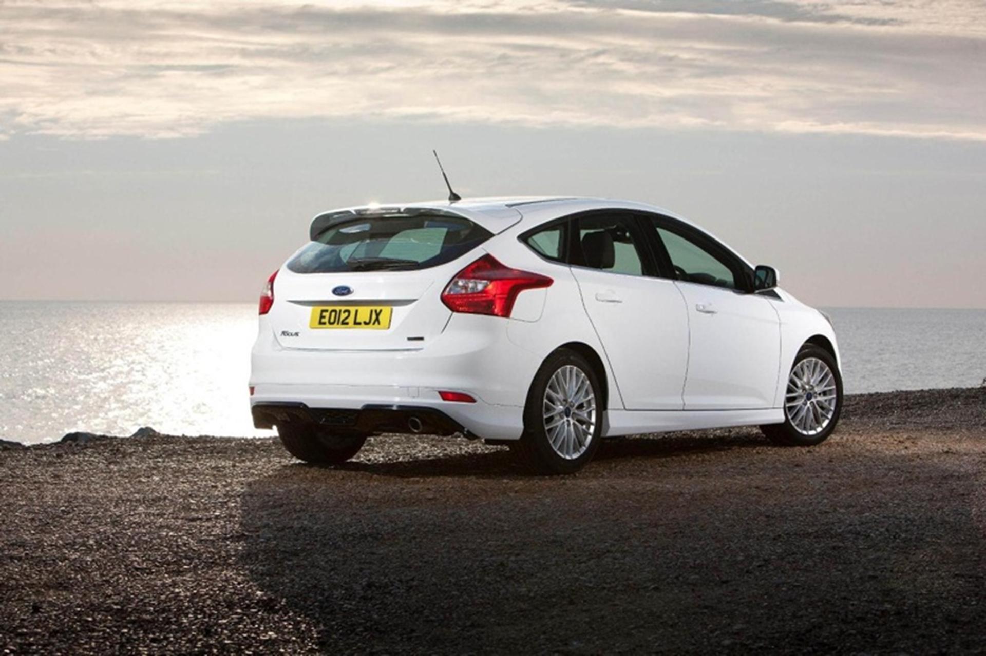 FORD GROWTH BUCKS UK CAR SALES TREND AND EXTENDS MARKET LEAD