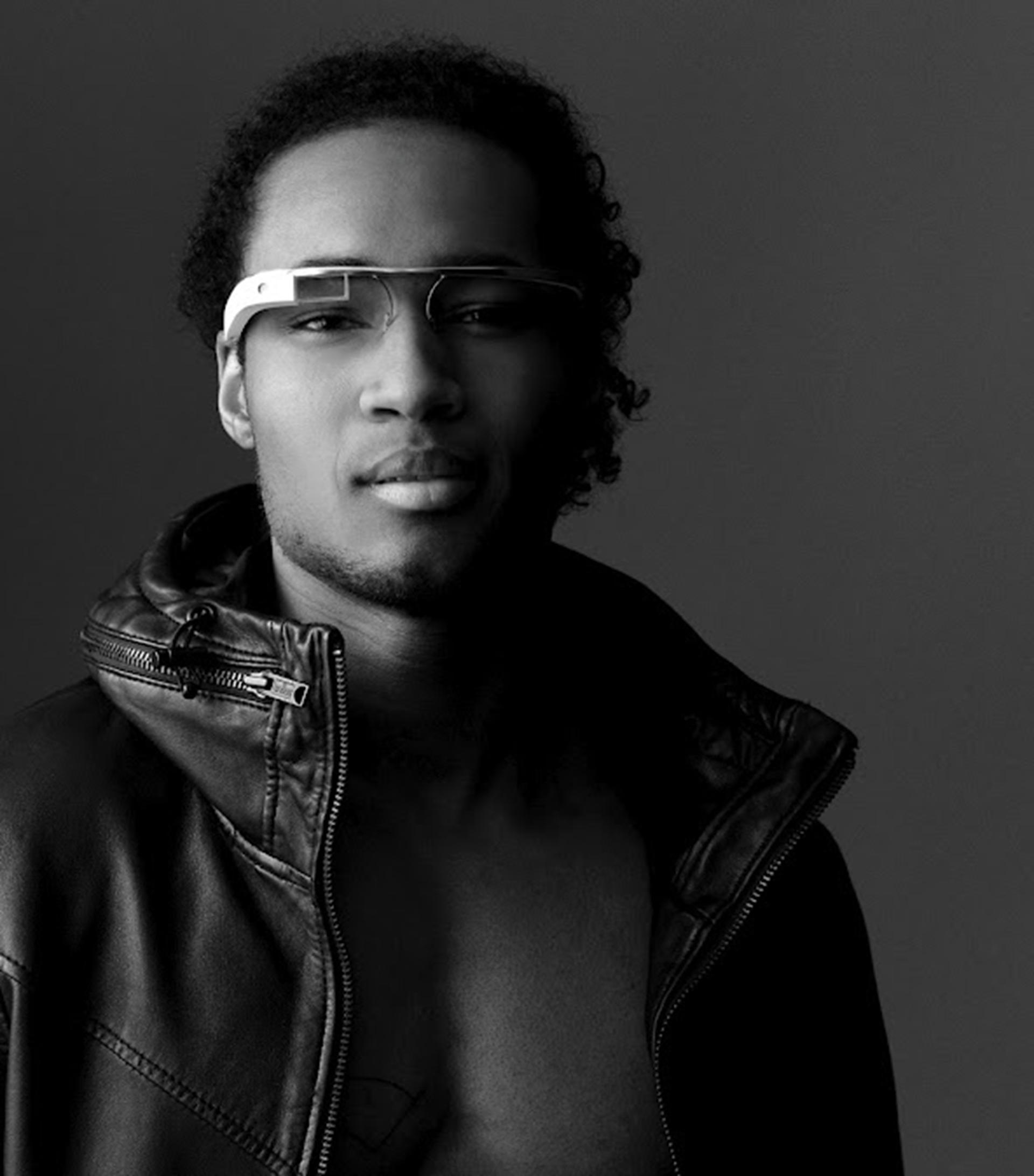 Google Project Glass – Glasses it is more than search – The death of a cellphone