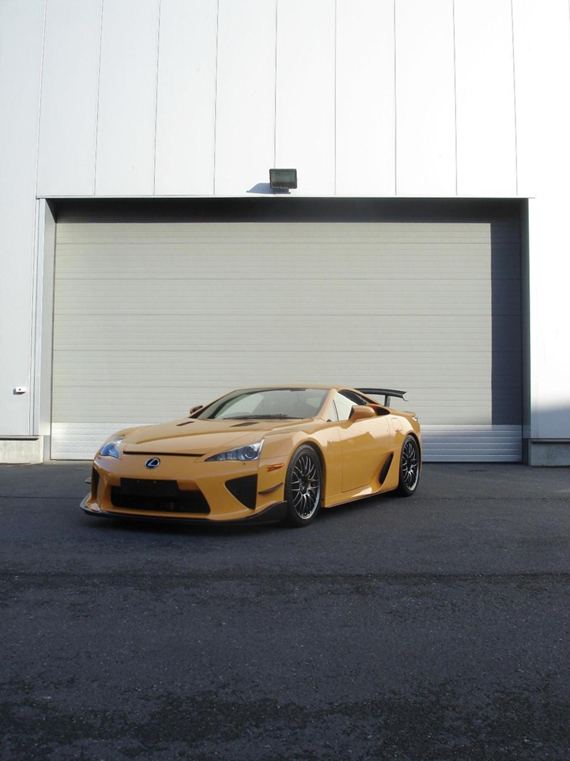 DESTINATION UK FOR EUROPE FIRST LEXUS LFA WITH NURBURGRING PACKAGE