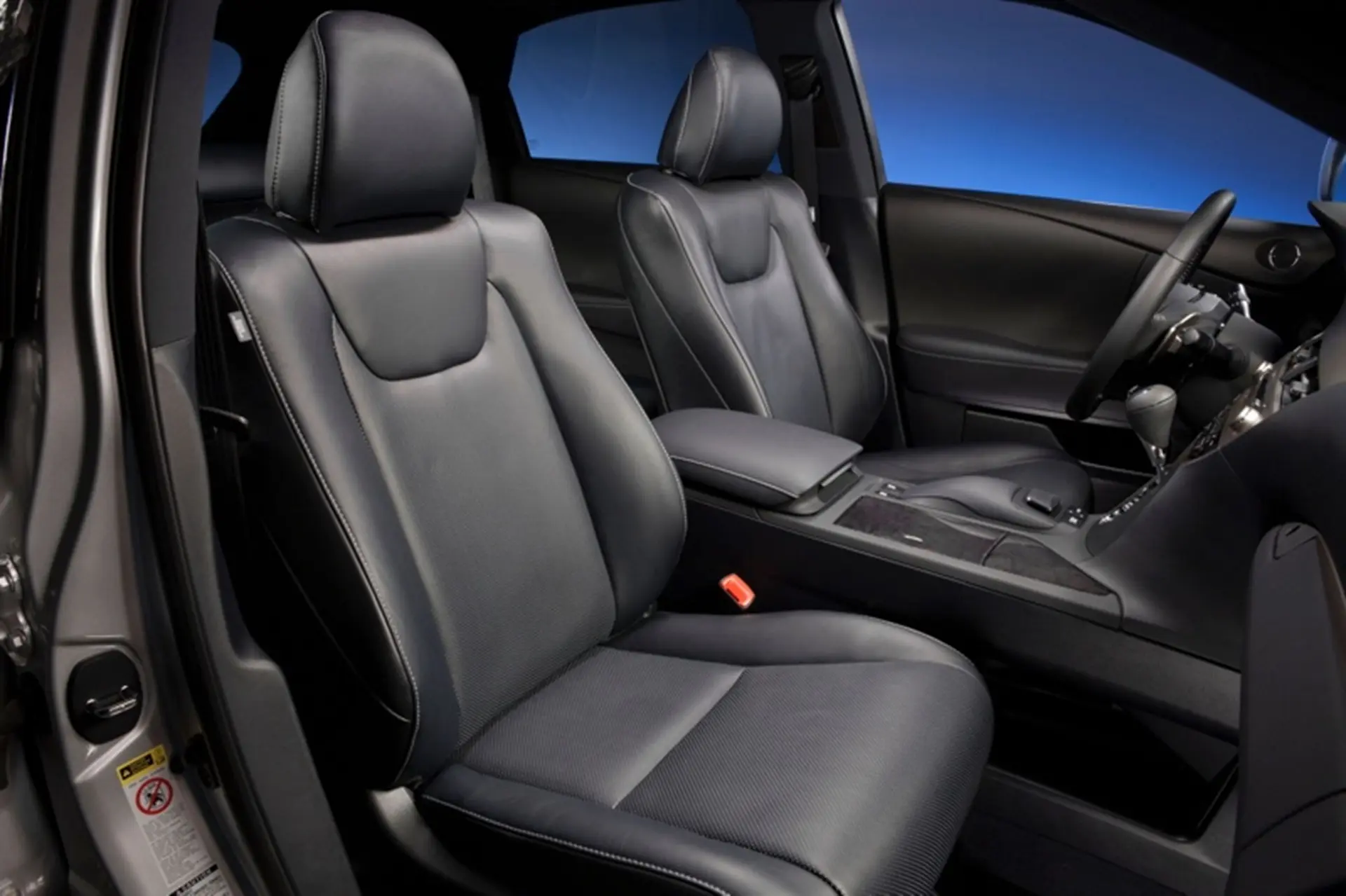 Lexus RX 350F SPORT inside