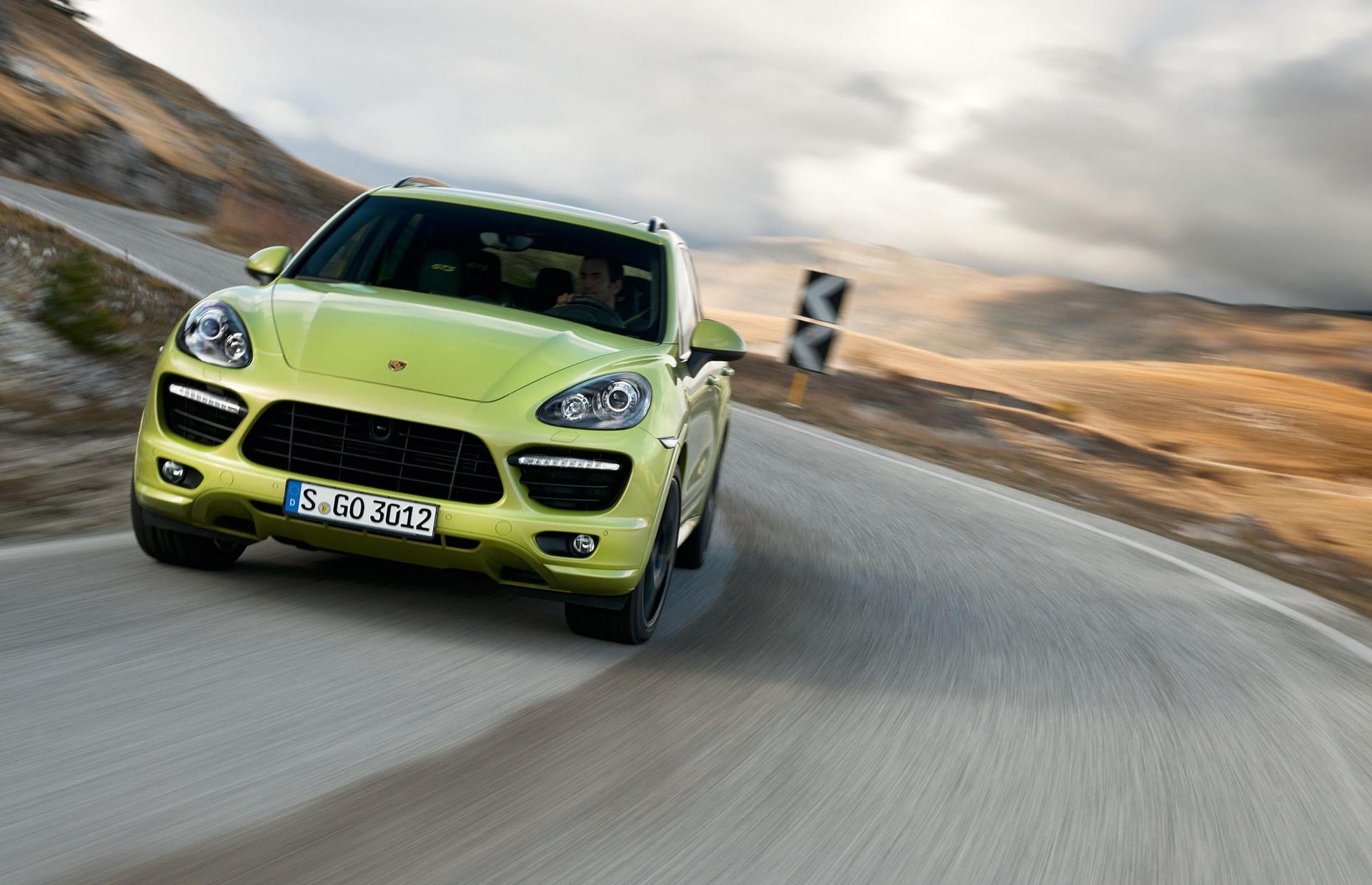 New Porsche Cayenne GTS