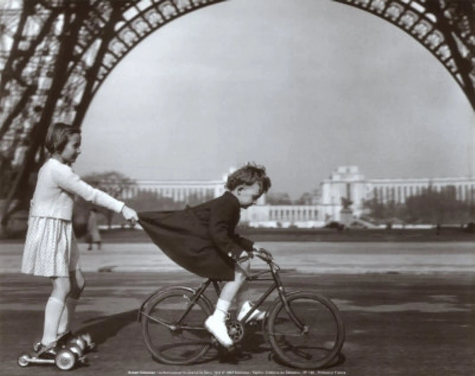 Robert Doisneau Eifel Tower