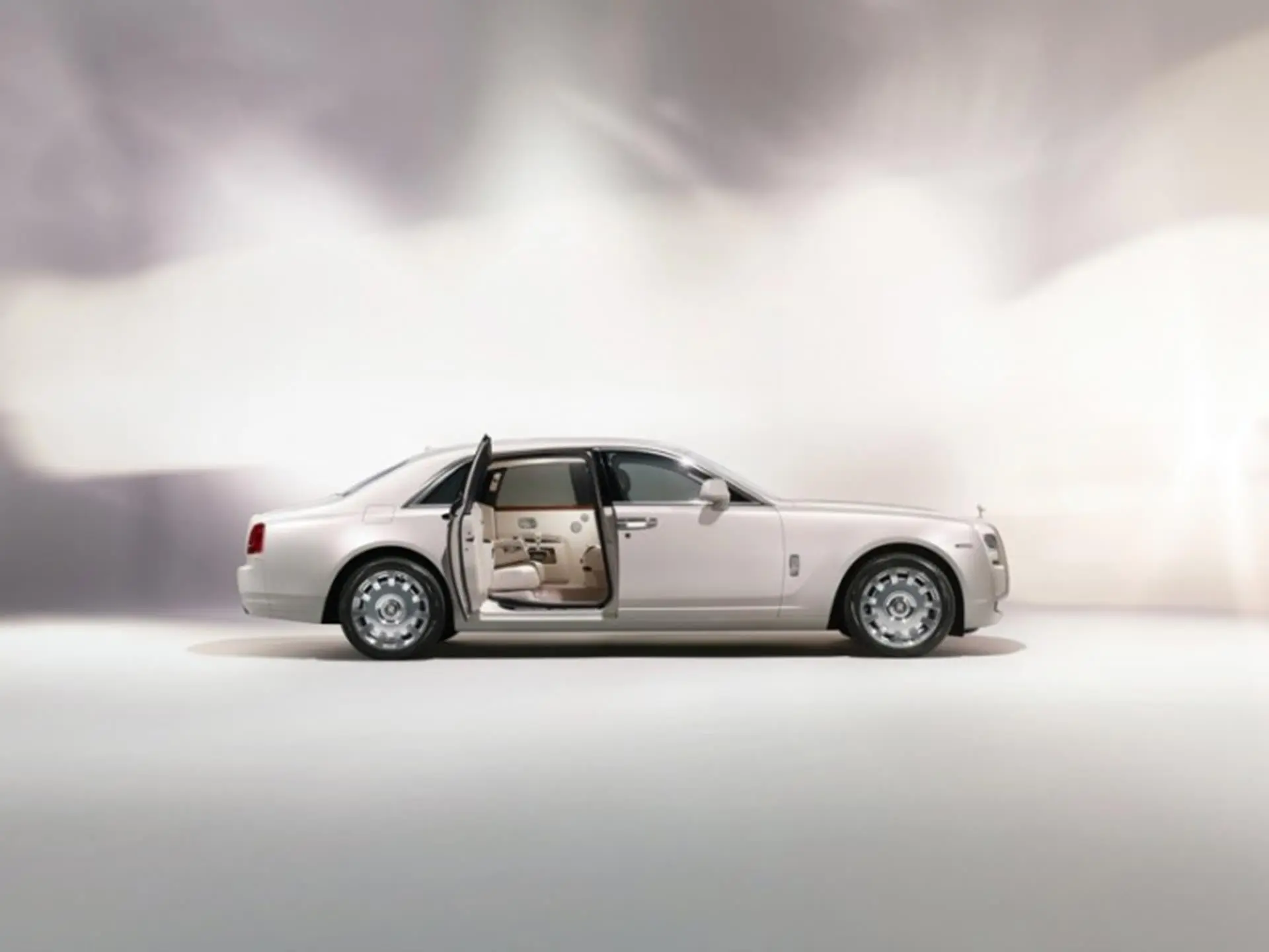Rolls-Royce Ghost 2012
