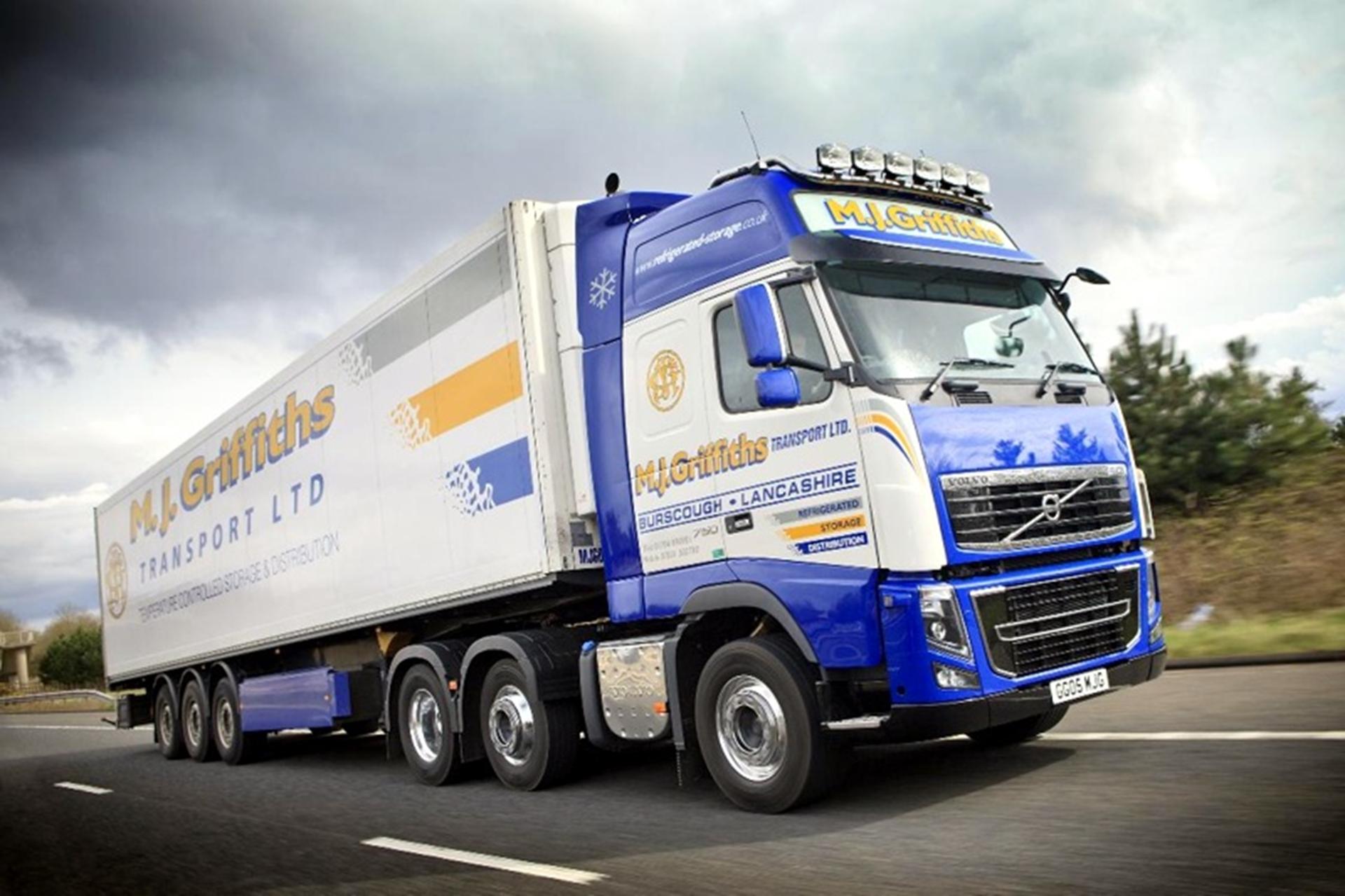MJ GRIFFITHS TRANSPORT LTD CHILLS AS FH16-750 FUEL FIGURES HIT 9 MPG