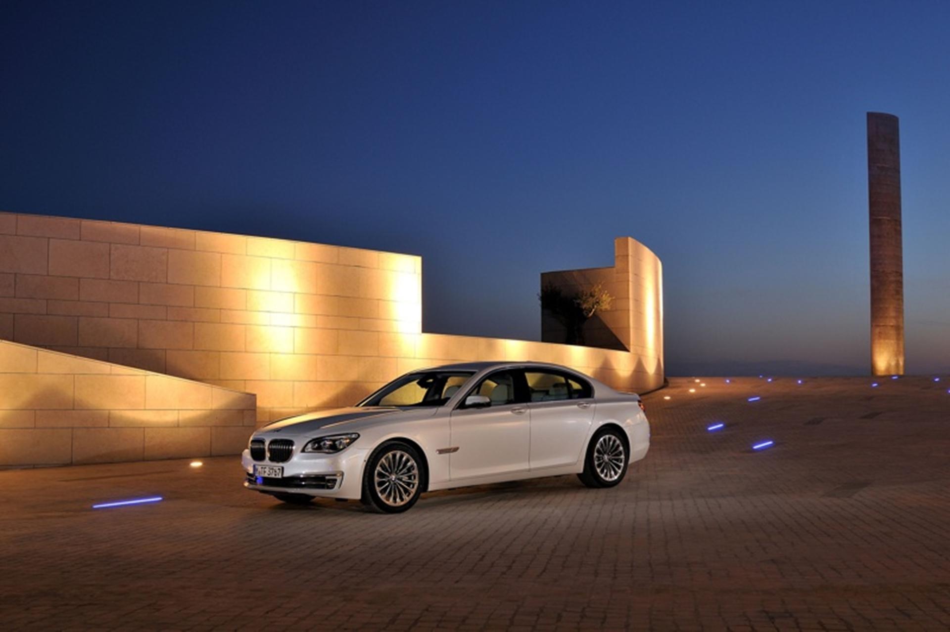 BMW 7 EfficientDynamics: Increasing power and cutting-edge functions while lowering fuel consumption and emissions