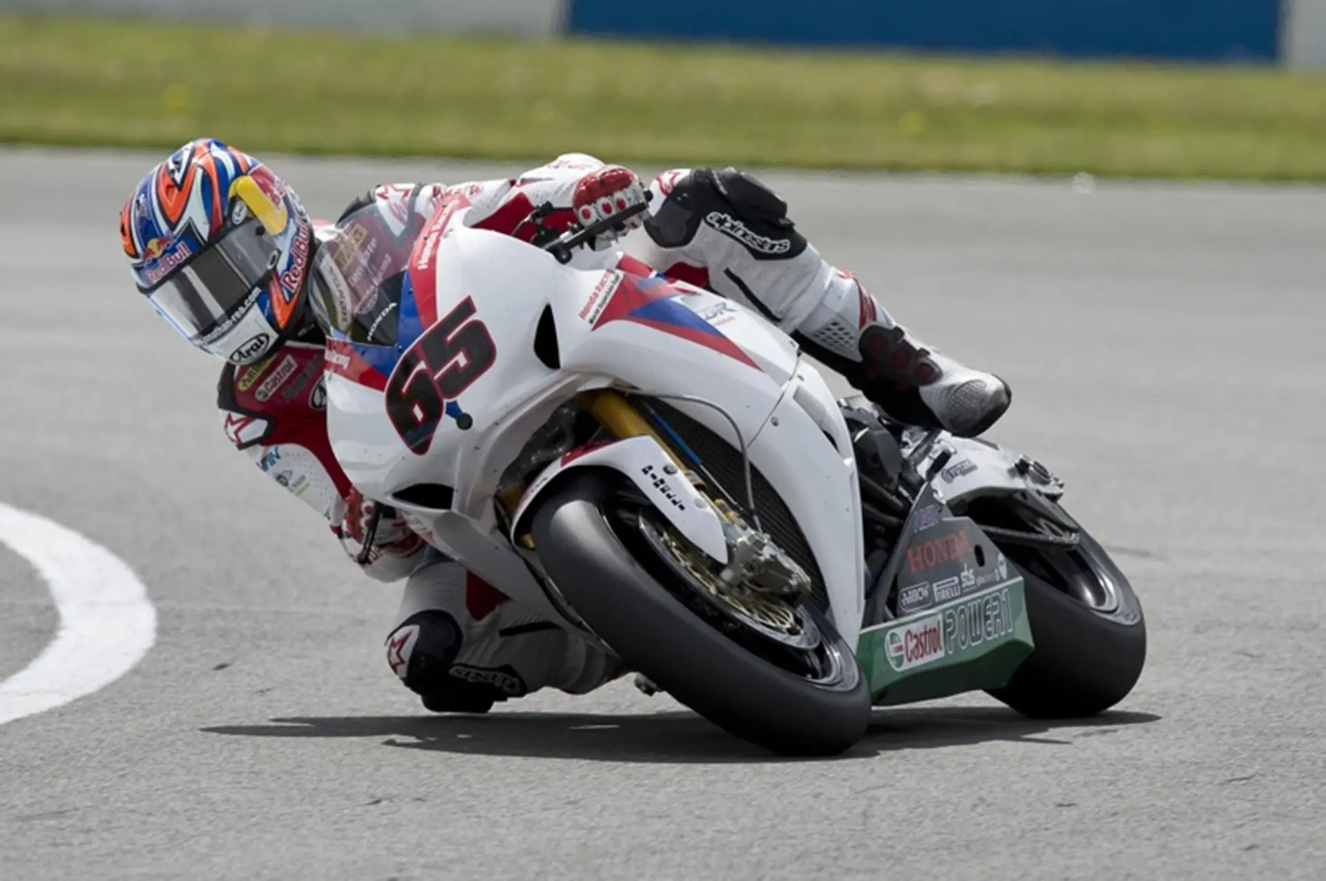 HONDA RIDERS SEEK MILLER SUCCESS