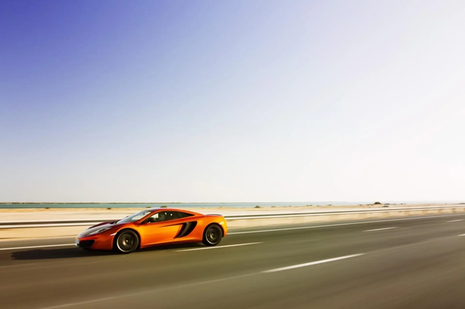 McLaren MP4-12C Abu Dhabi