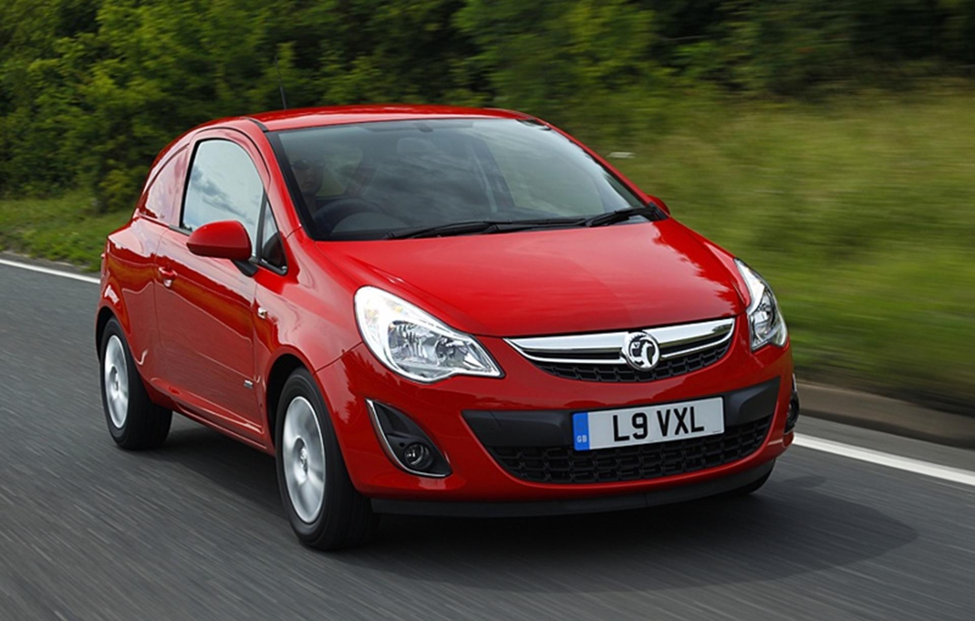 VAUXHALL EXPANDS NEW COMBO RANGE