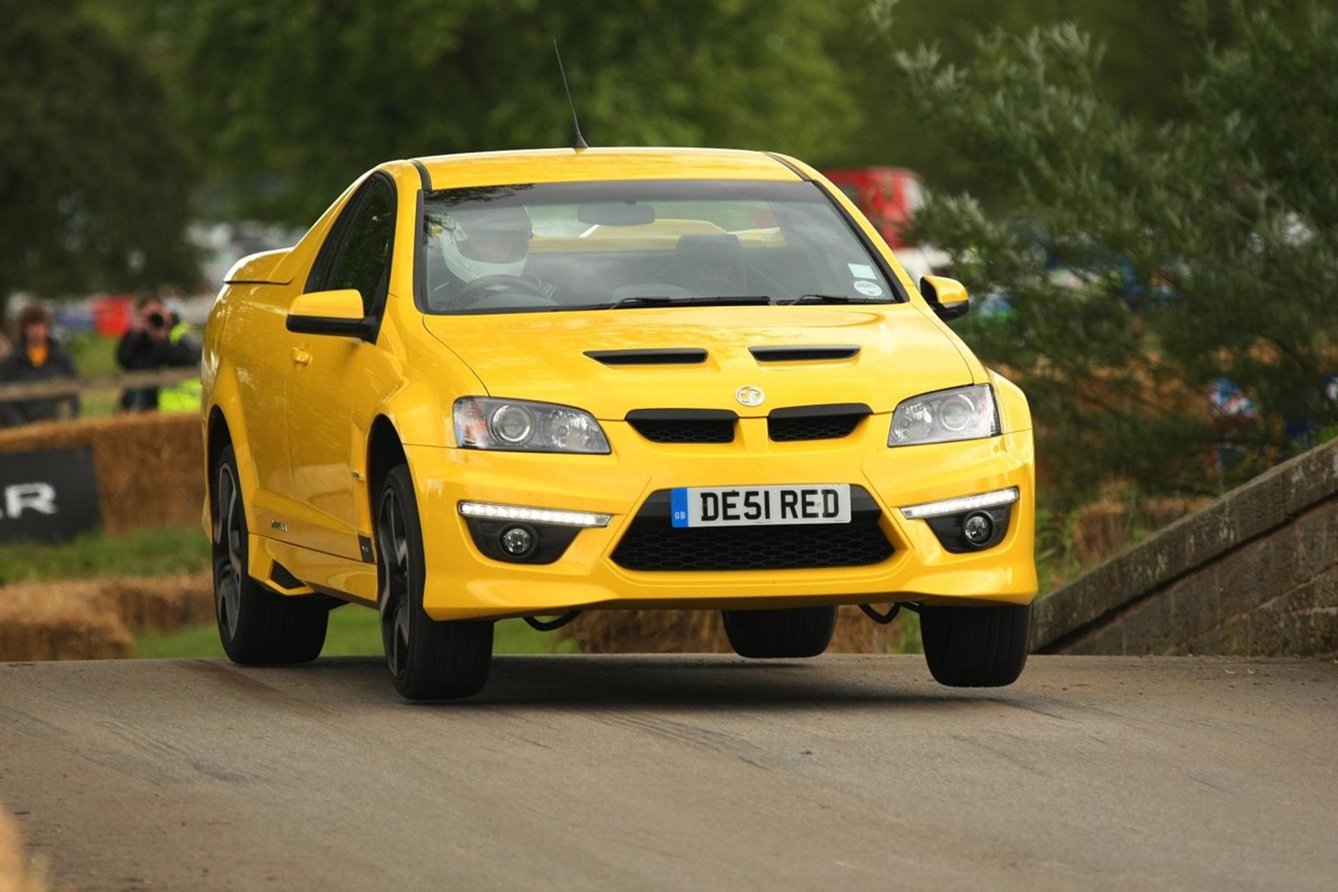 VAUXHALL ICON TAKES VICTORY AT CHOLMONDLEY