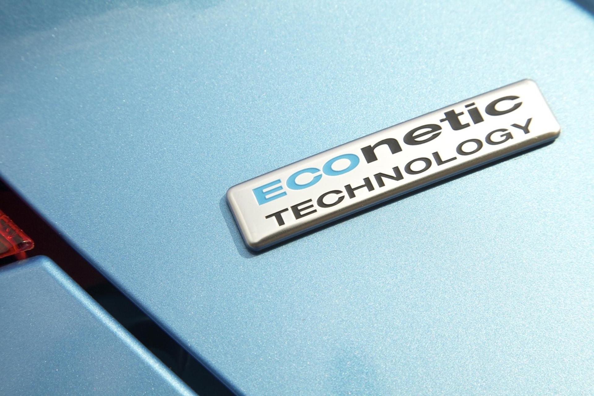 FORD TO INTRODUCE 15 NEW BEST-IN-CLASS FUEL EFFICIENT VEHICLES THIS YEAR