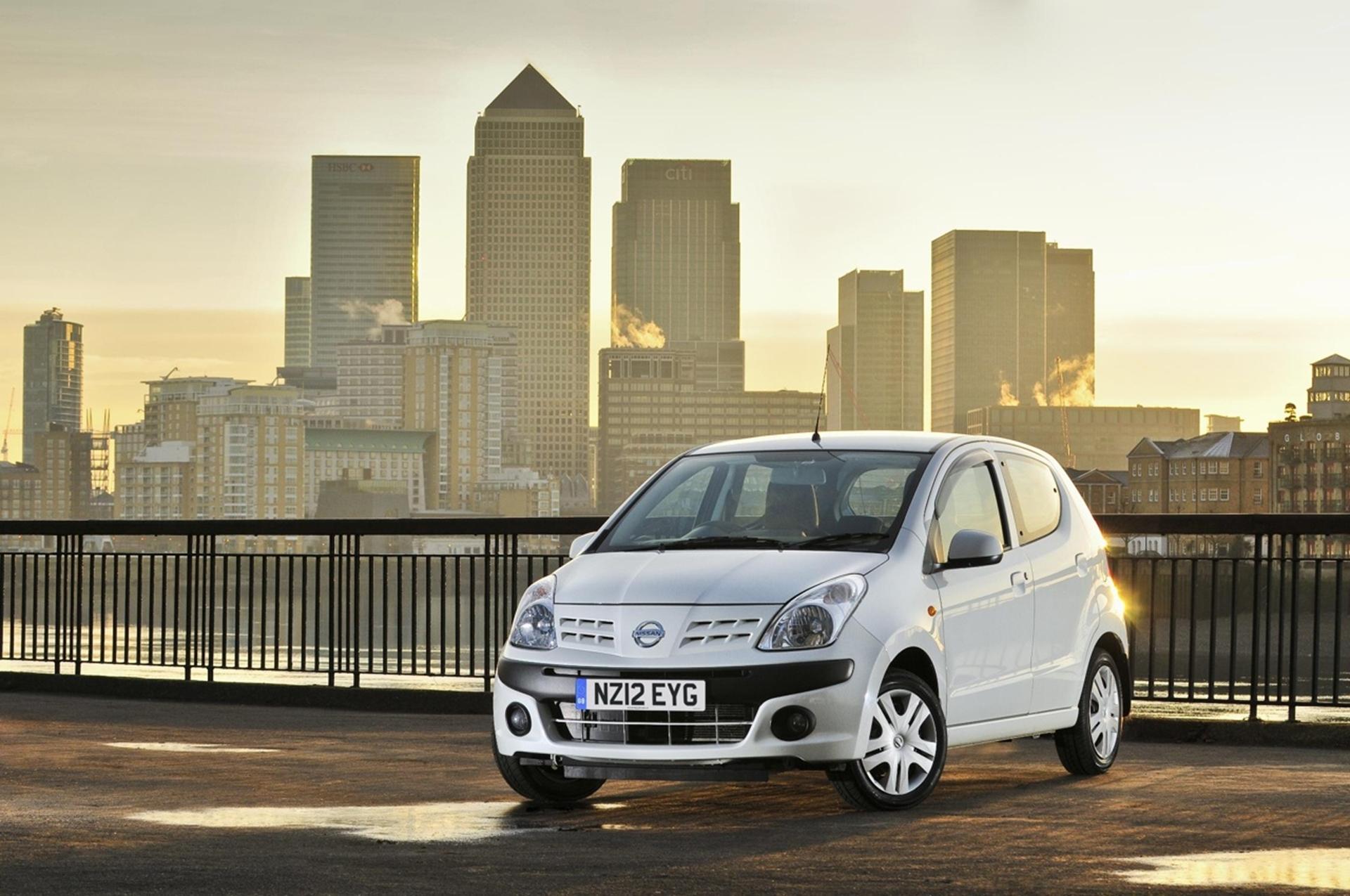 NISSAN WHIPS UP A NEW 99 FOR THE SUMMER