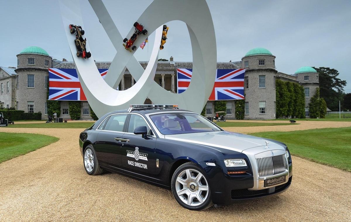 ROLLS-ROYCE GHOST EXTENDED WHEELBASE TO LEAD THE WAY AT GOODWOOD