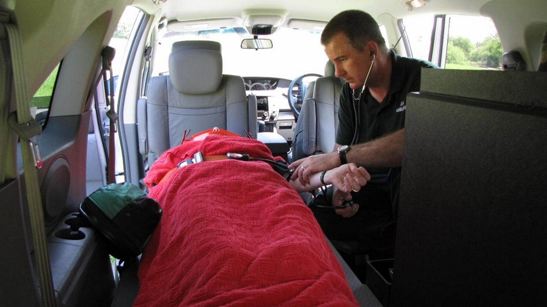 SSANGYONG INTRODUCES THE RODIUS 4×4 AMBULANCE