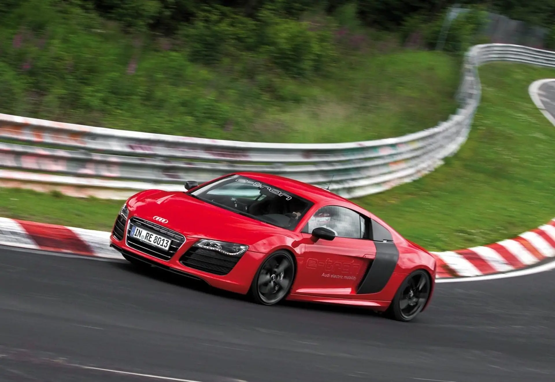 Audi R8 E-Tron Speed Record