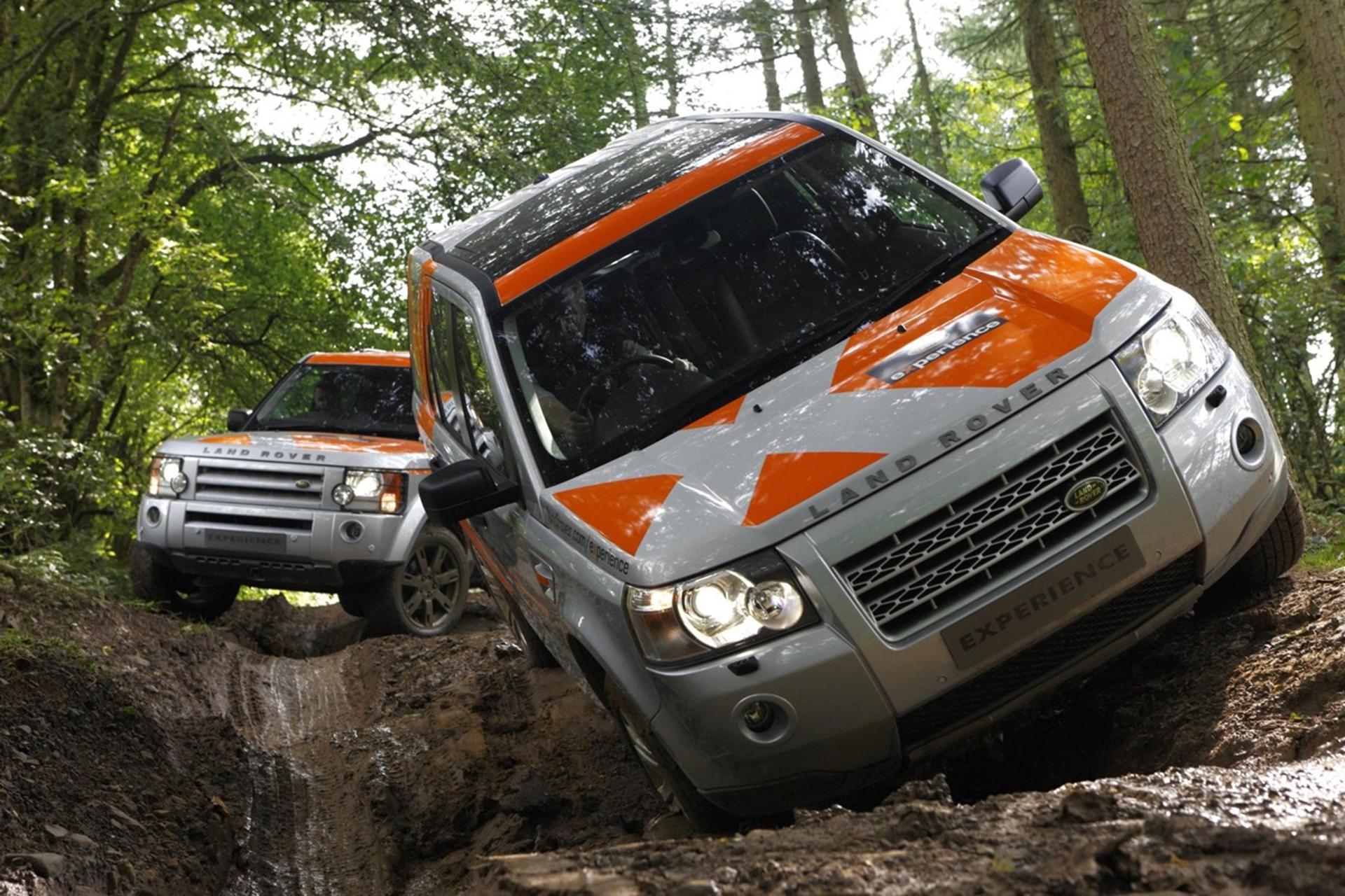 LAND ROVER LOVERS TO ENJOY A SLICE OF HISTORY AT THE INAUGURAL EASTNOR LAND ROVER SHOW