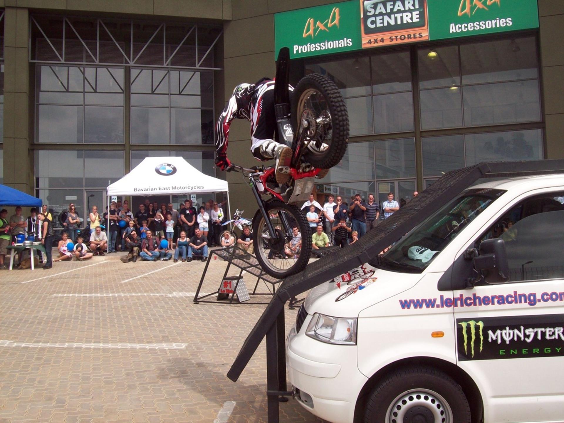 SPECTACULAR STUNT TEAM FOR LOCAL MOTORCYCLE SHOW