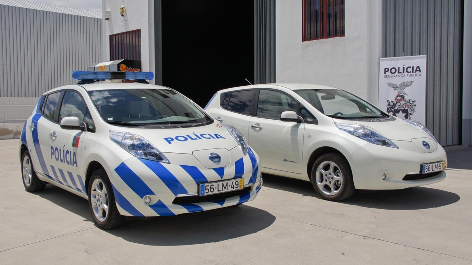 NISSAN LEAF GETS THE BLUE LIGHT