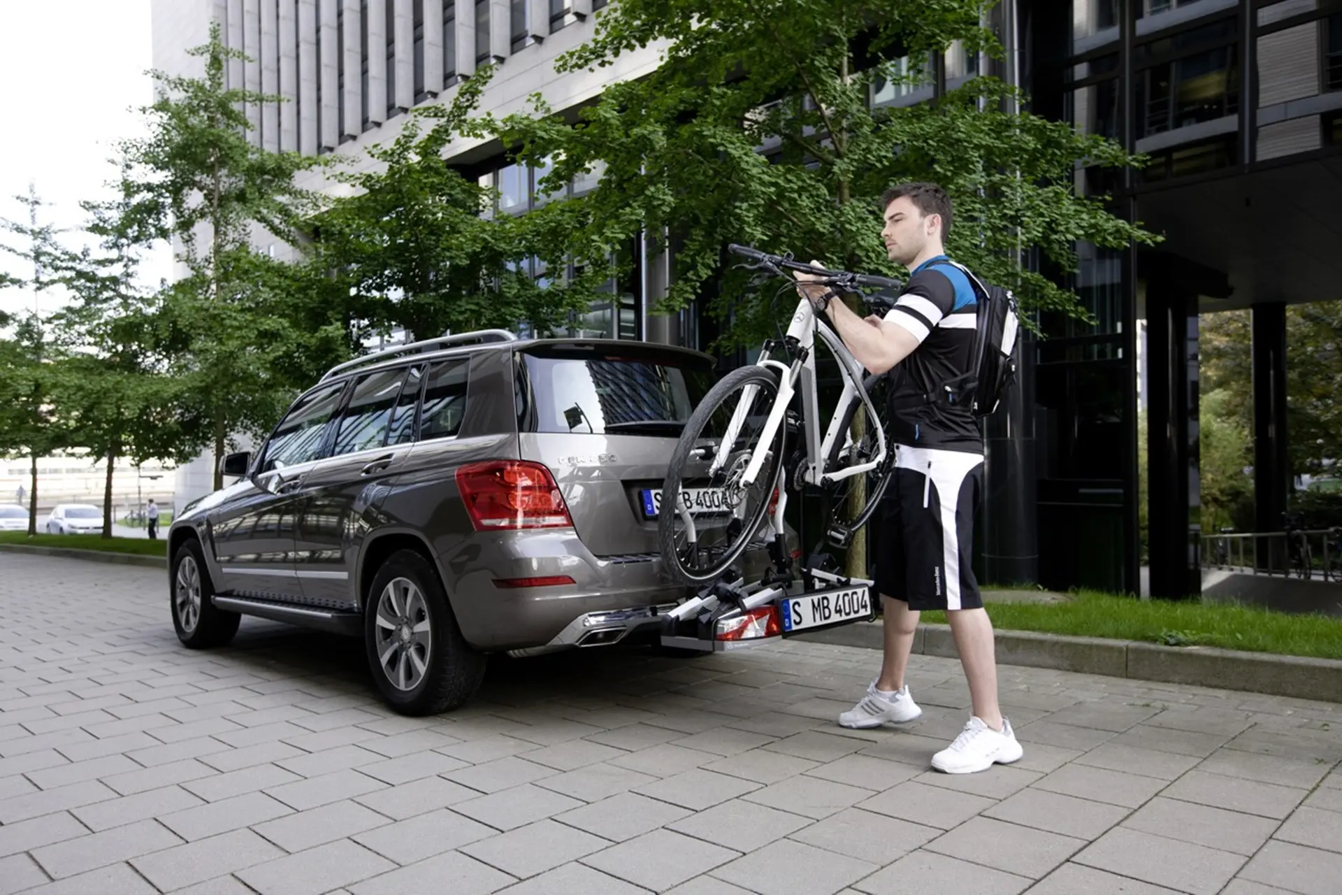 Transporting Holiday Luggage