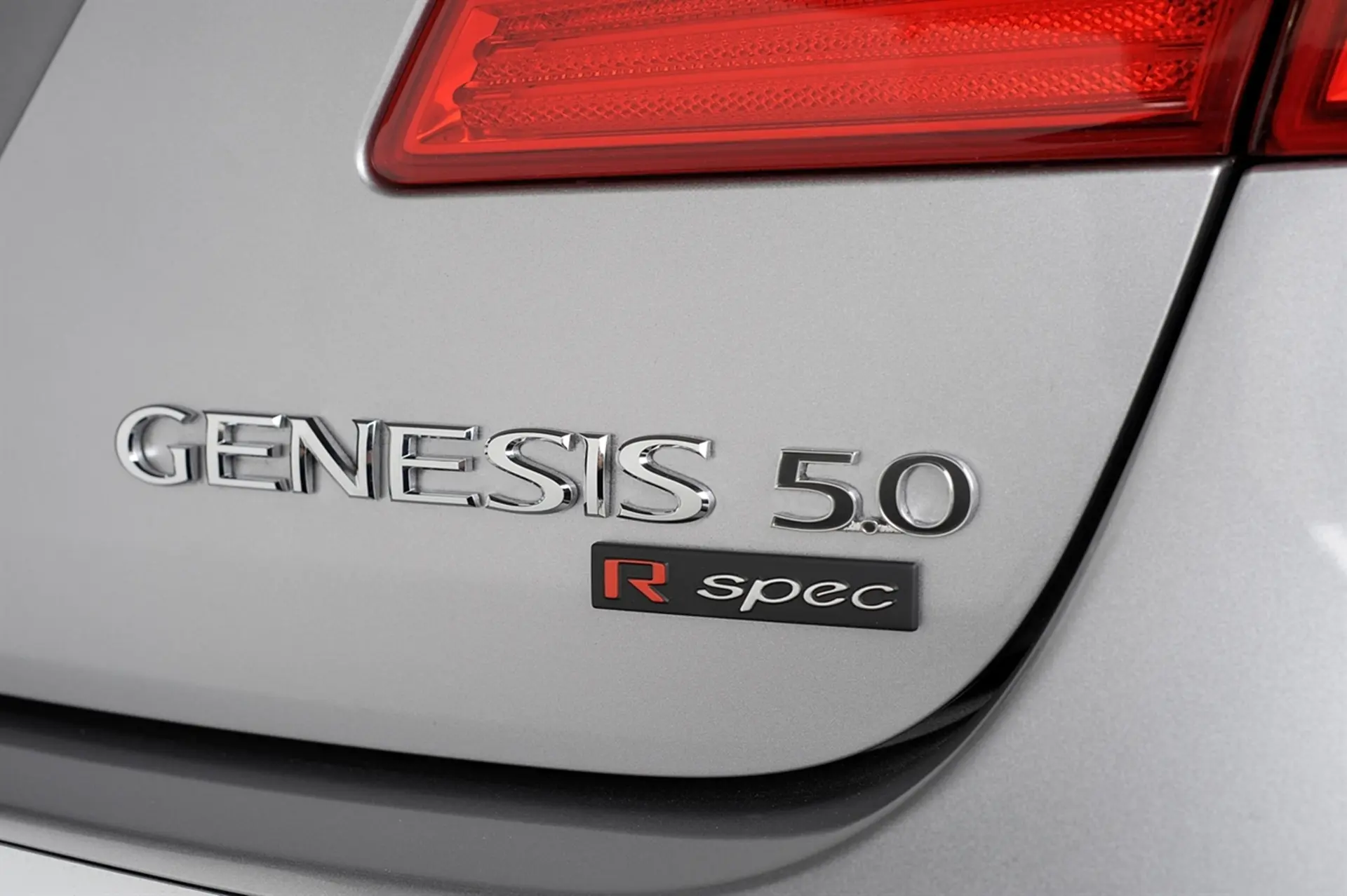 2013 Genesis Sedan Logo