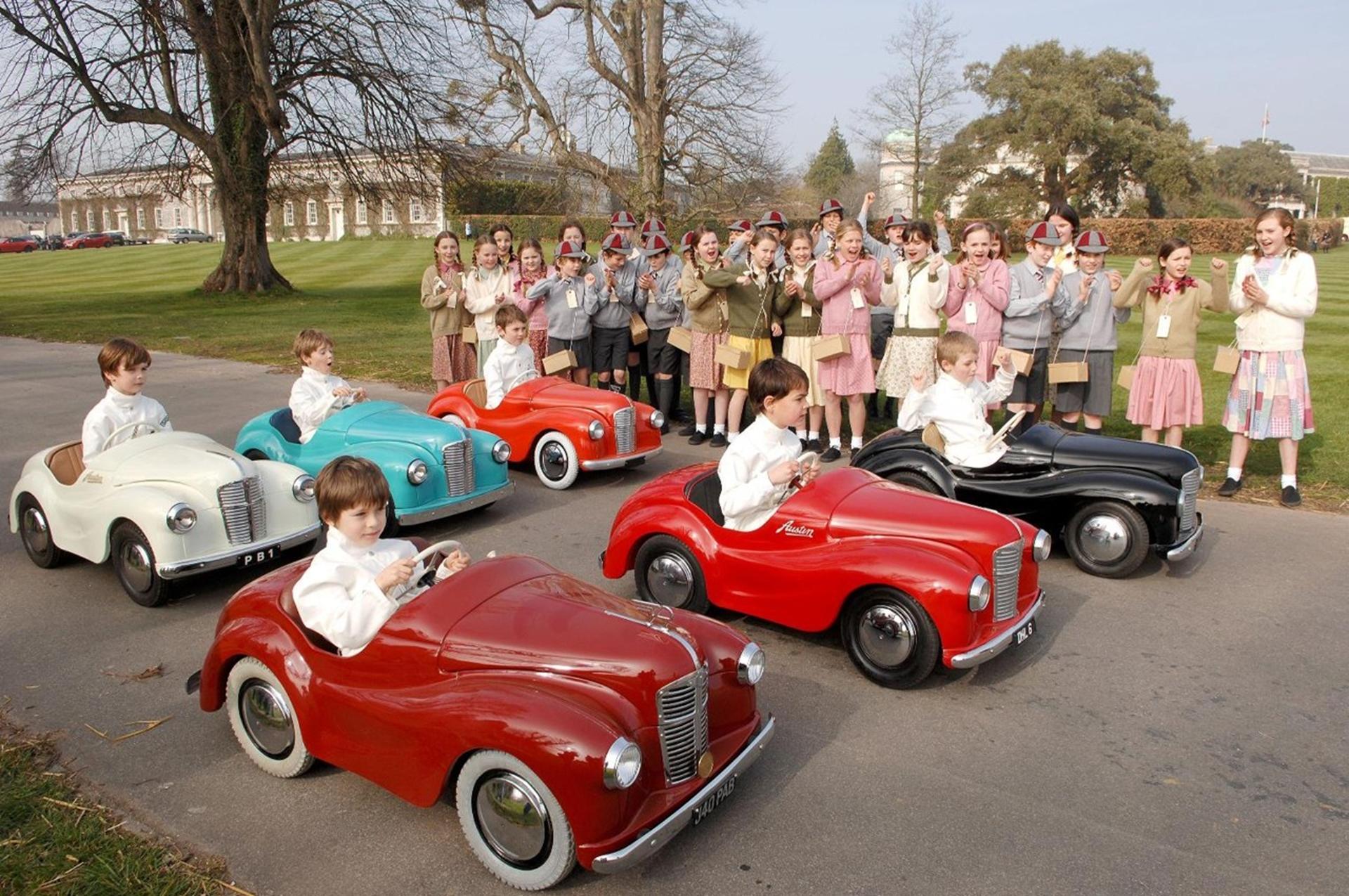 PEDAL TO THE METAL RACING PROMISED AT THE 2012 GOODWOOD REVIVAL