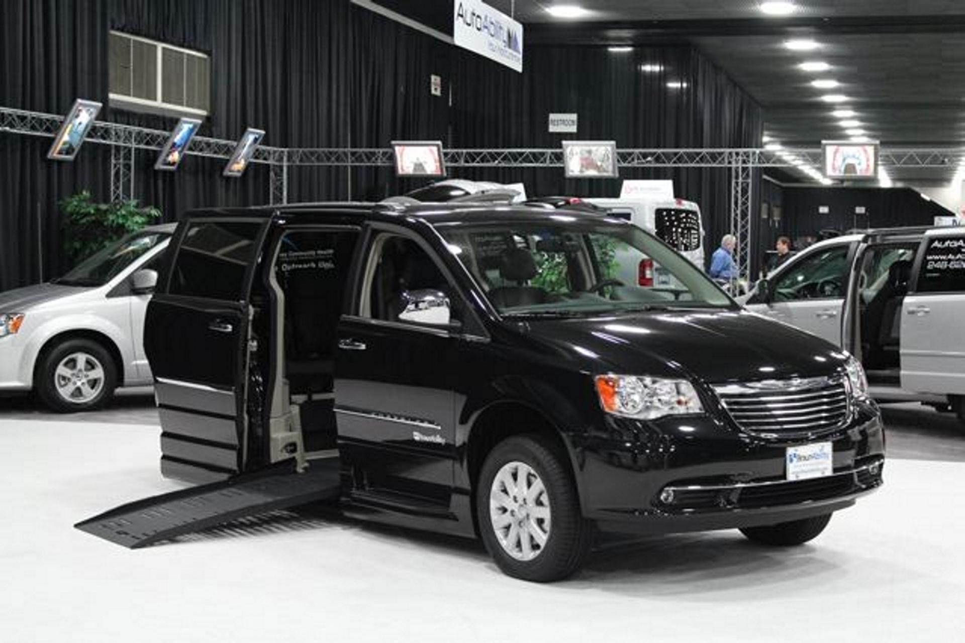 BabyCenter Drives Chrysler Brand’s 2012 Town & Country Minivan Campaign