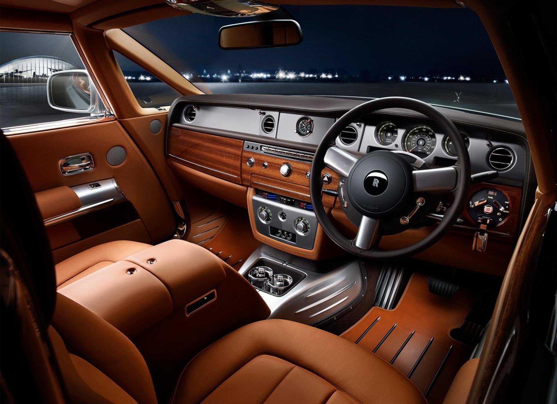 ROLLS-ROYCE PRESENTS PHANTOM COUPÉ AVIATOR COLLECTION