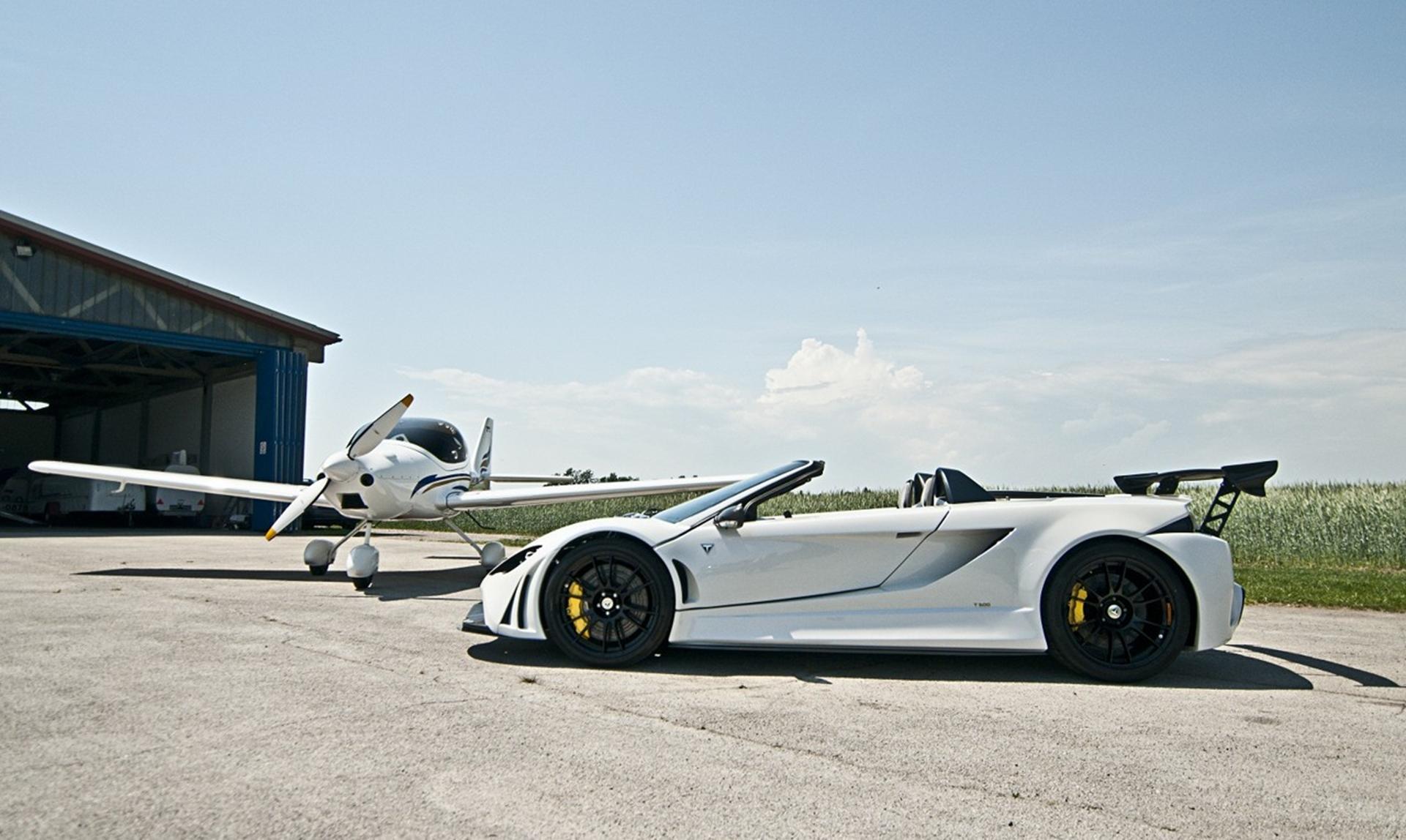 SALON PRIVÉ 2012: THE NEW TUSHEK RENOVATIO T500 SUPER CAR